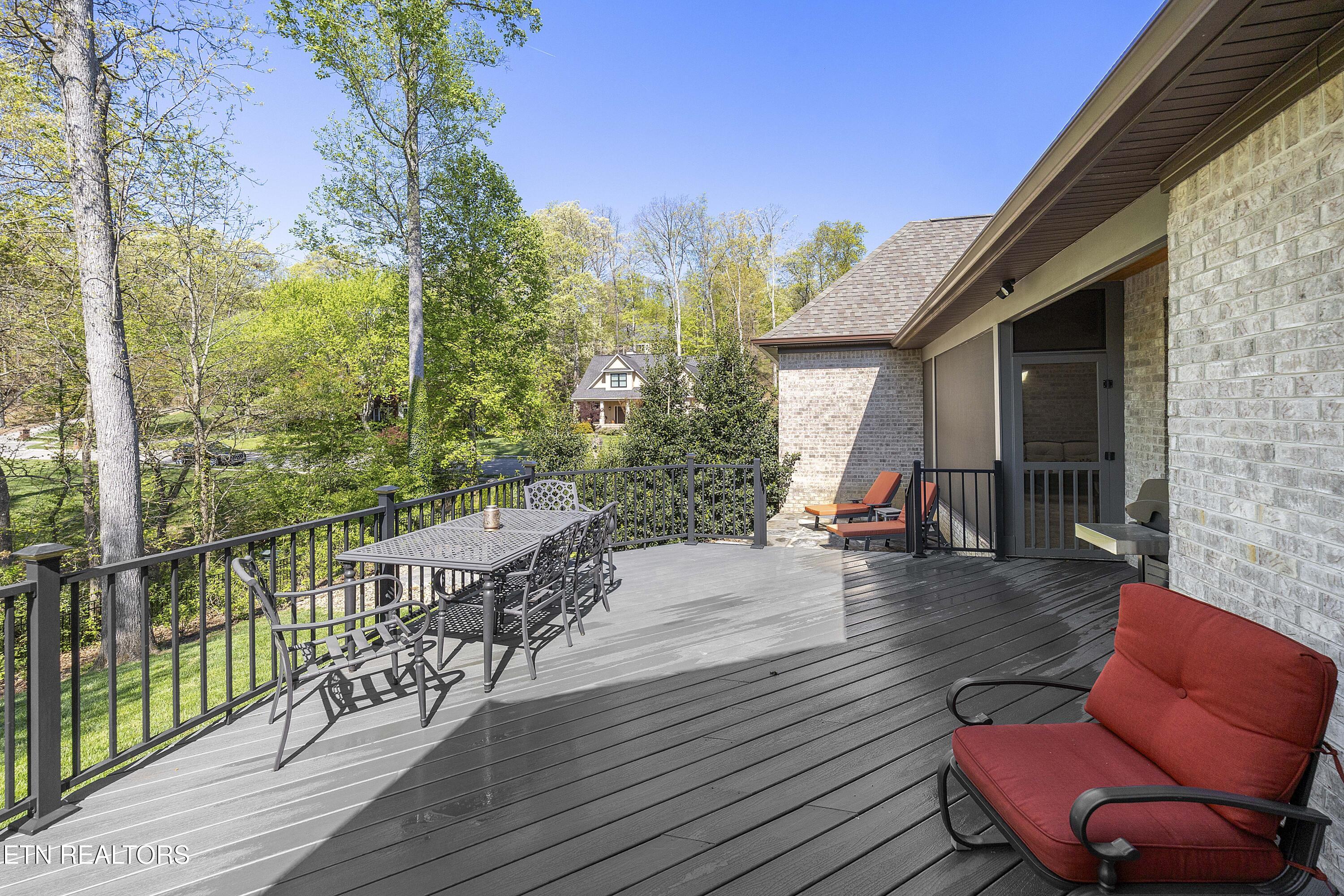 301 Oak Chase Boulevard Lenoir City TN 37772