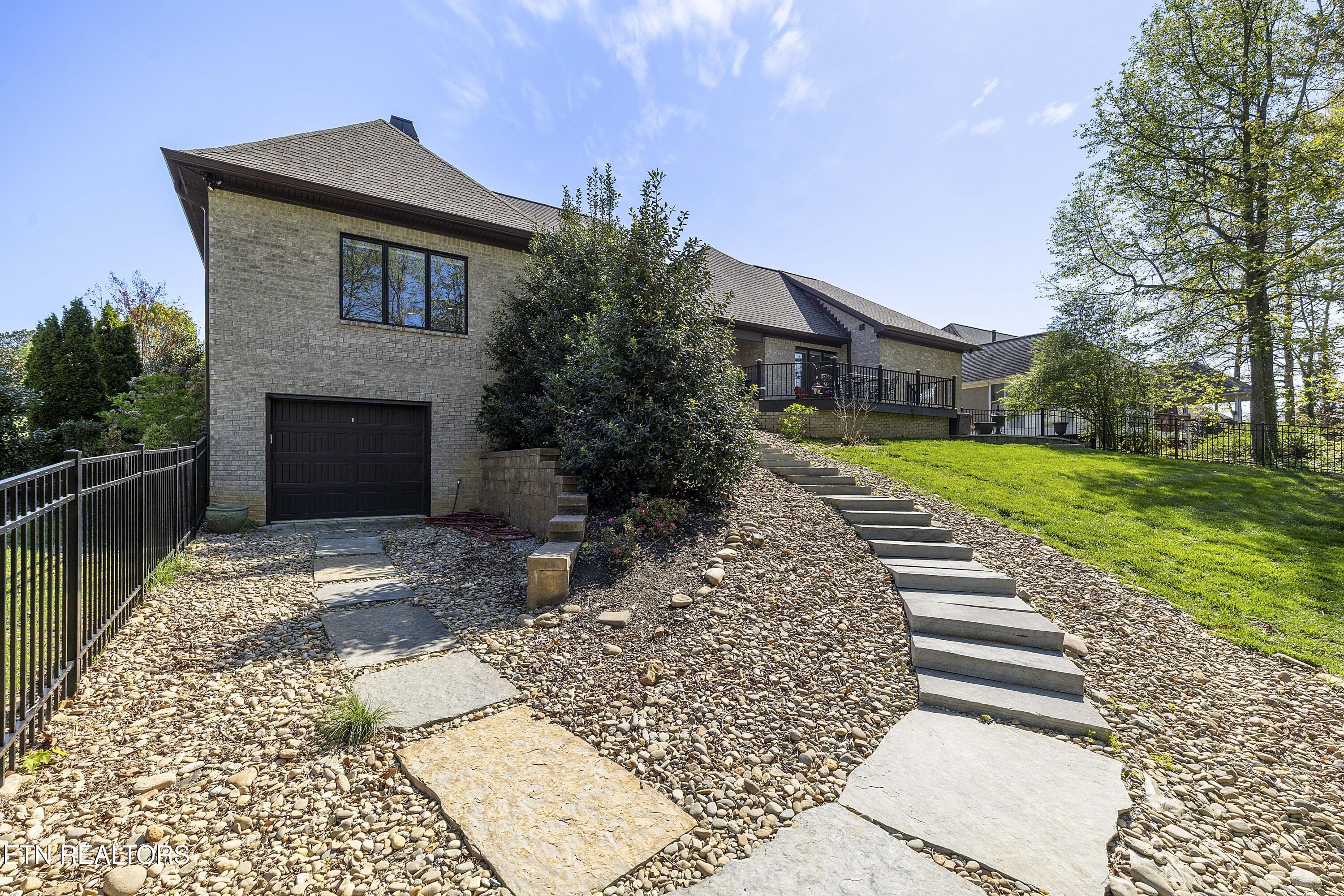 301 Oak Chase Boulevard Lenoir City TN 37772
