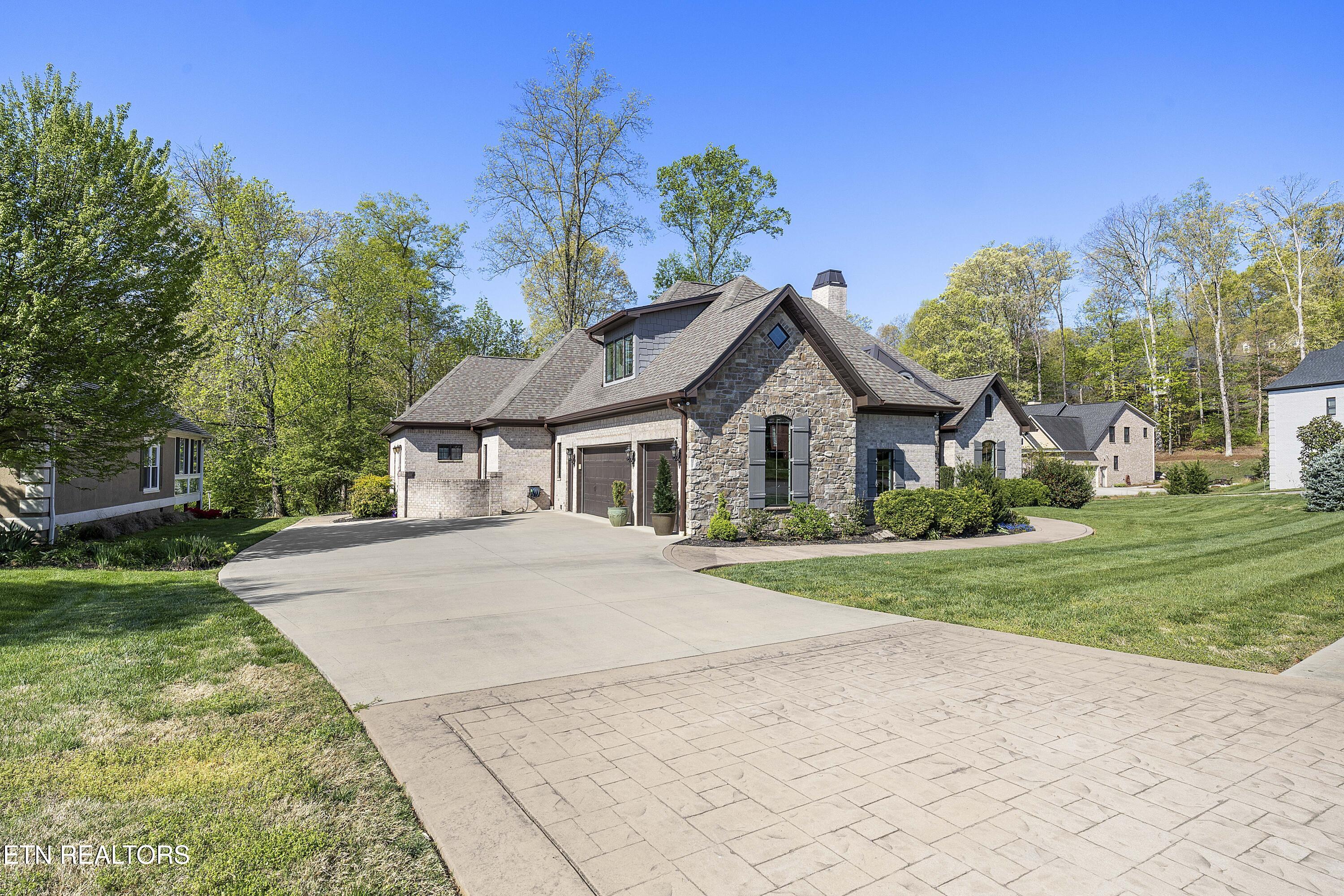 301 Oak Chase Boulevard Lenoir City TN 37772