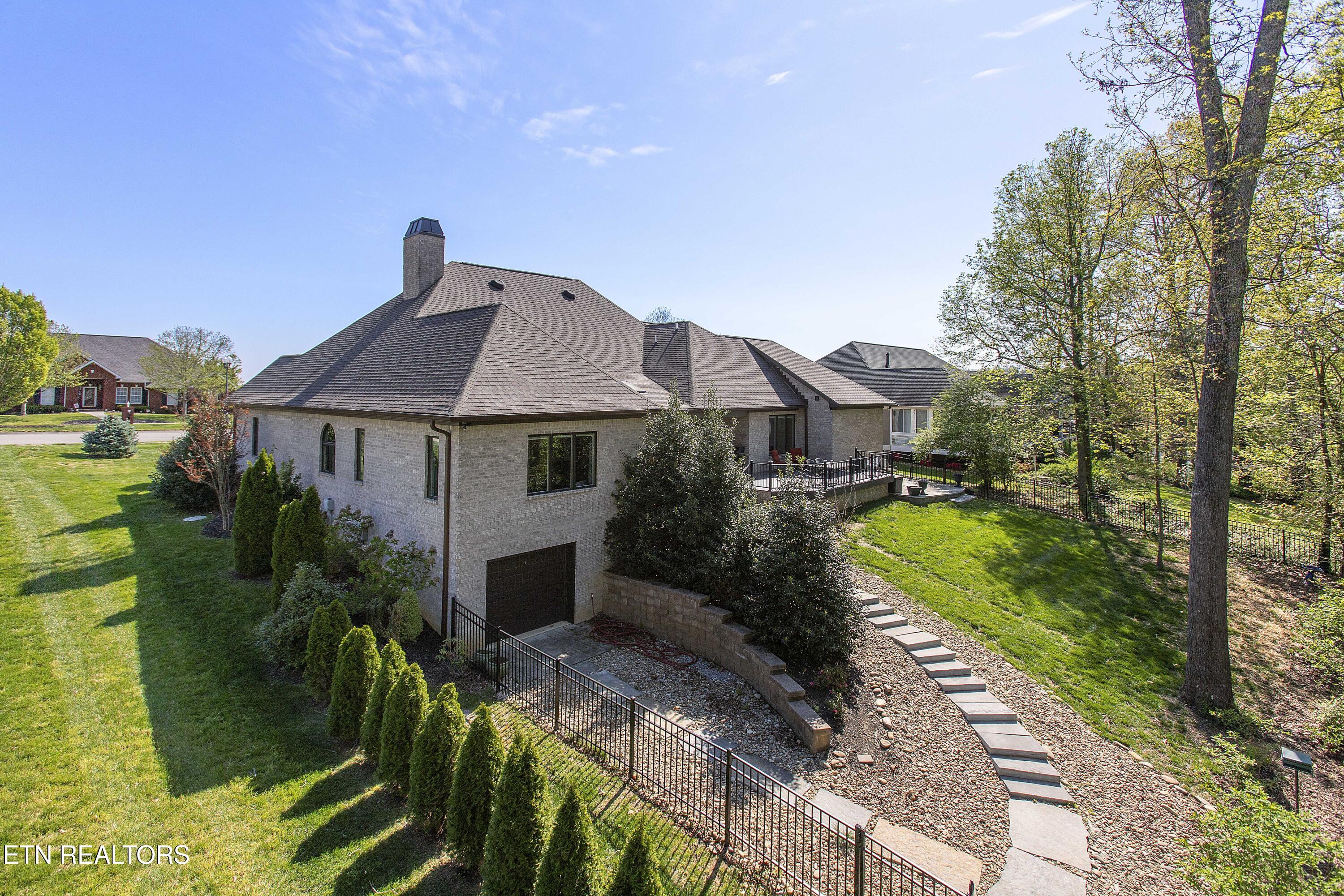 301 Oak Chase Boulevard Lenoir City TN 37772