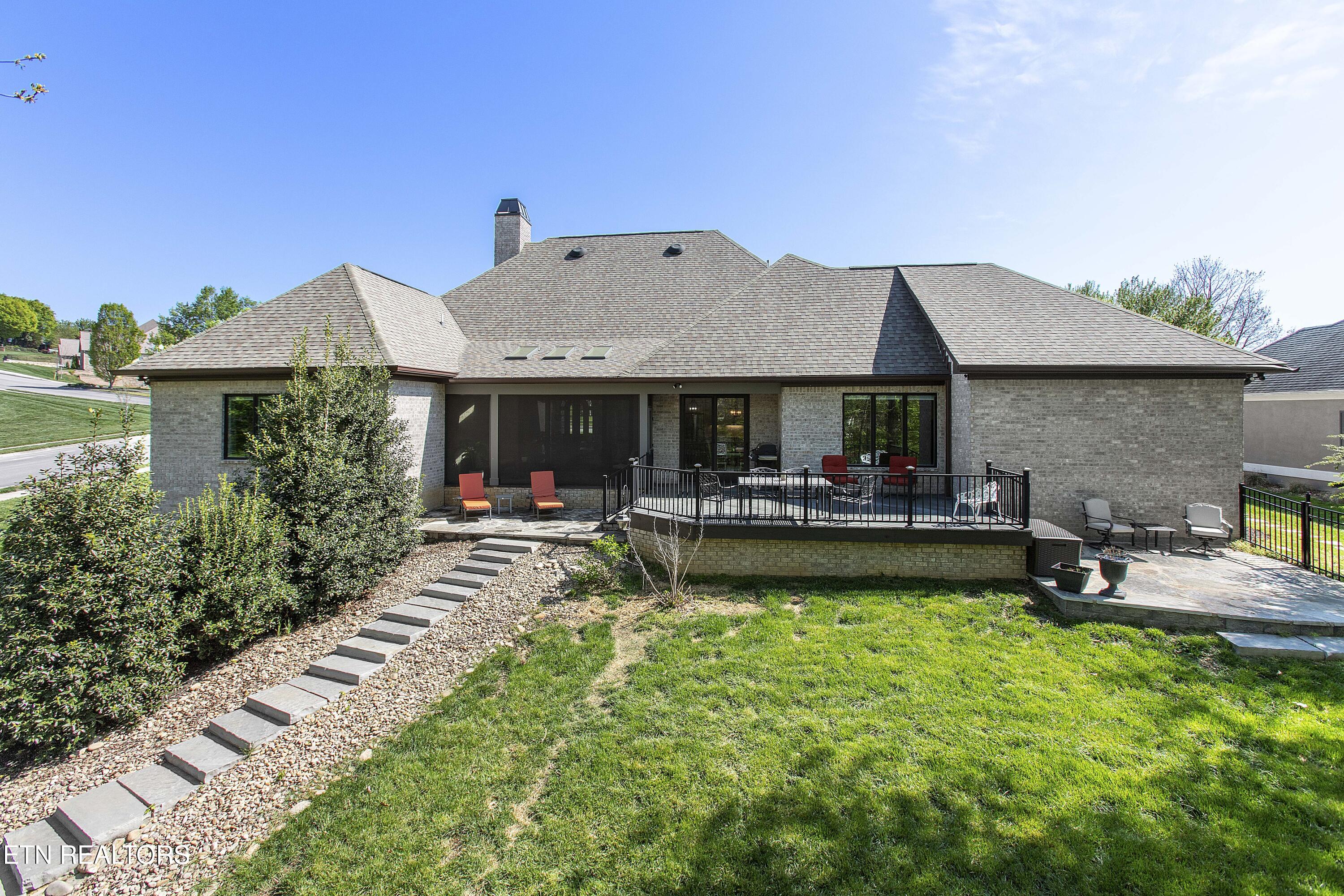 301 Oak Chase Boulevard Lenoir City TN 37772