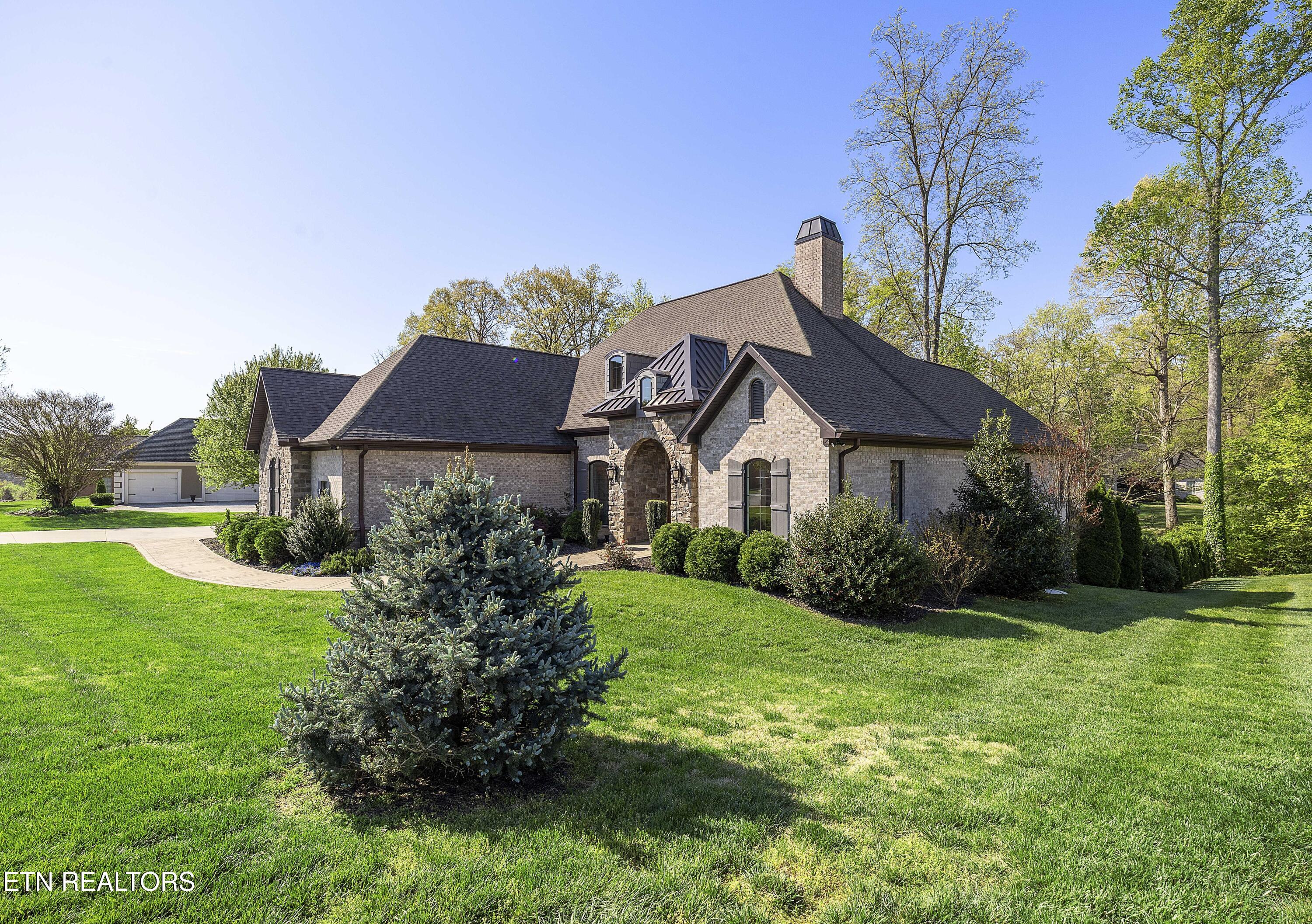 301 Oak Chase Boulevard Lenoir City TN 37772