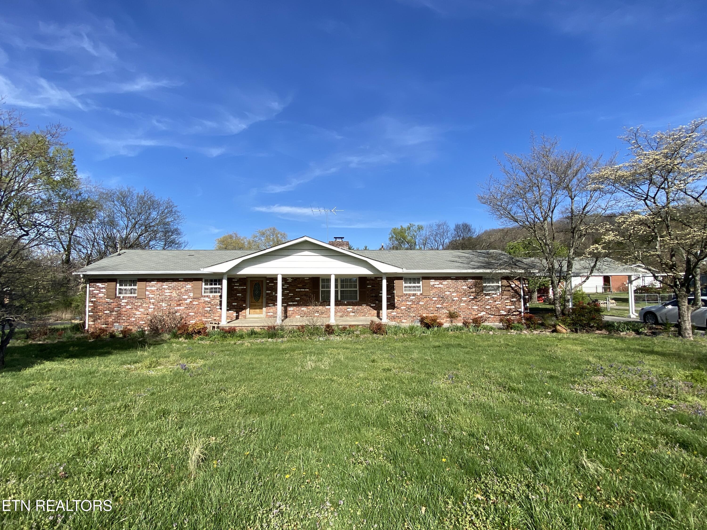 415 Barberry Drive Knoxville TN 37912