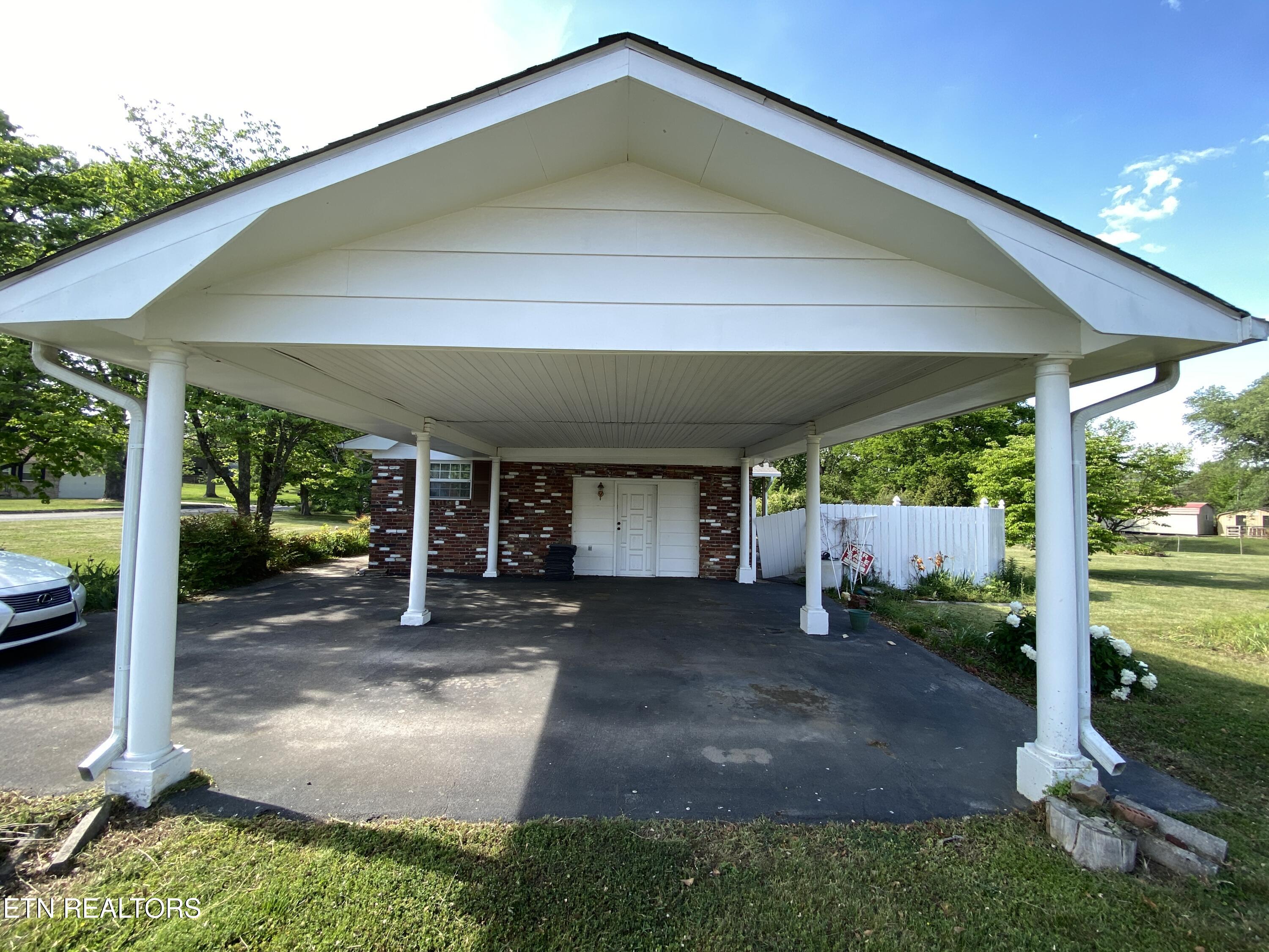 415 Barberry Drive Knoxville TN 37912