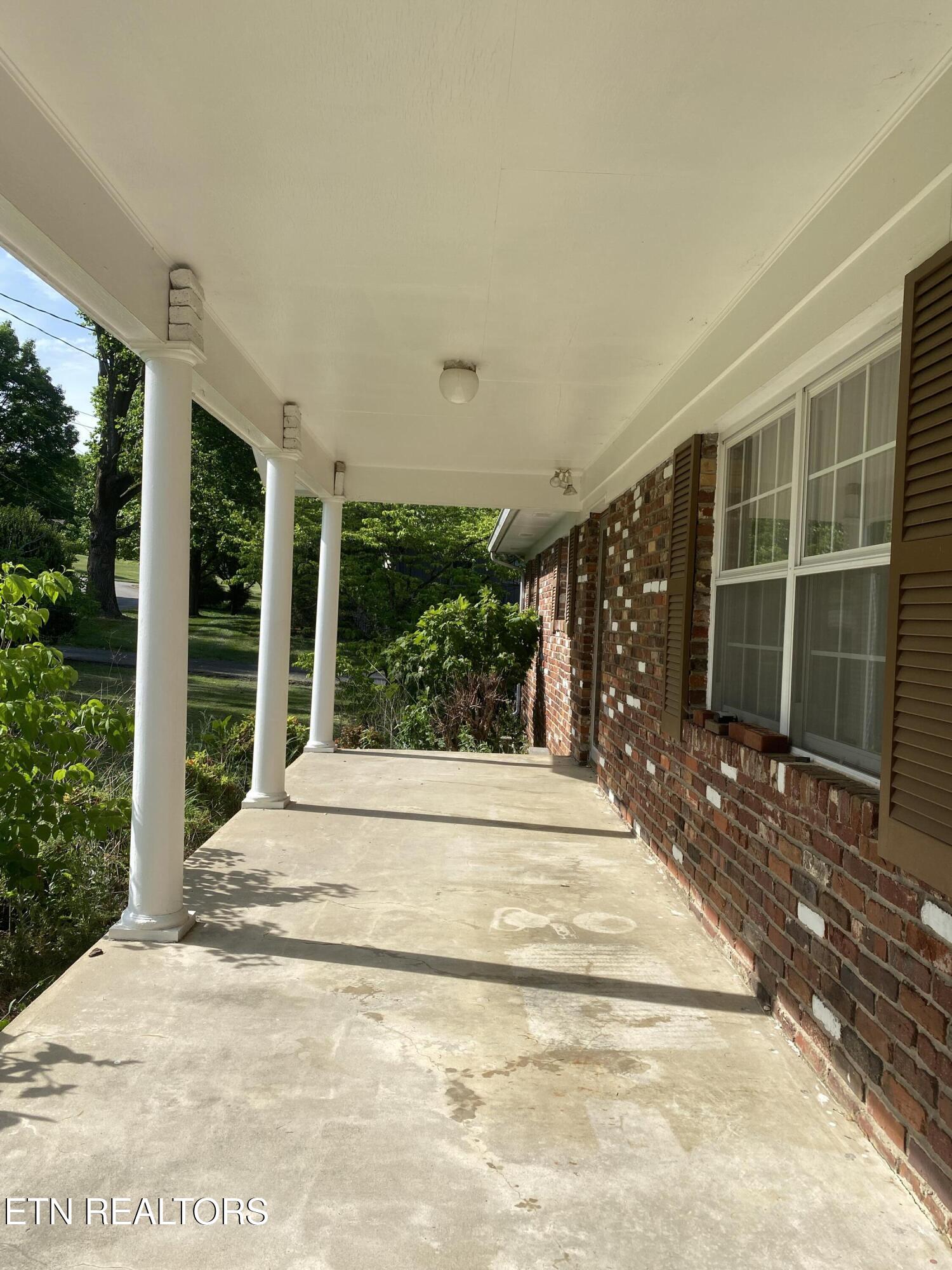 415 Barberry Drive Knoxville TN 37912
