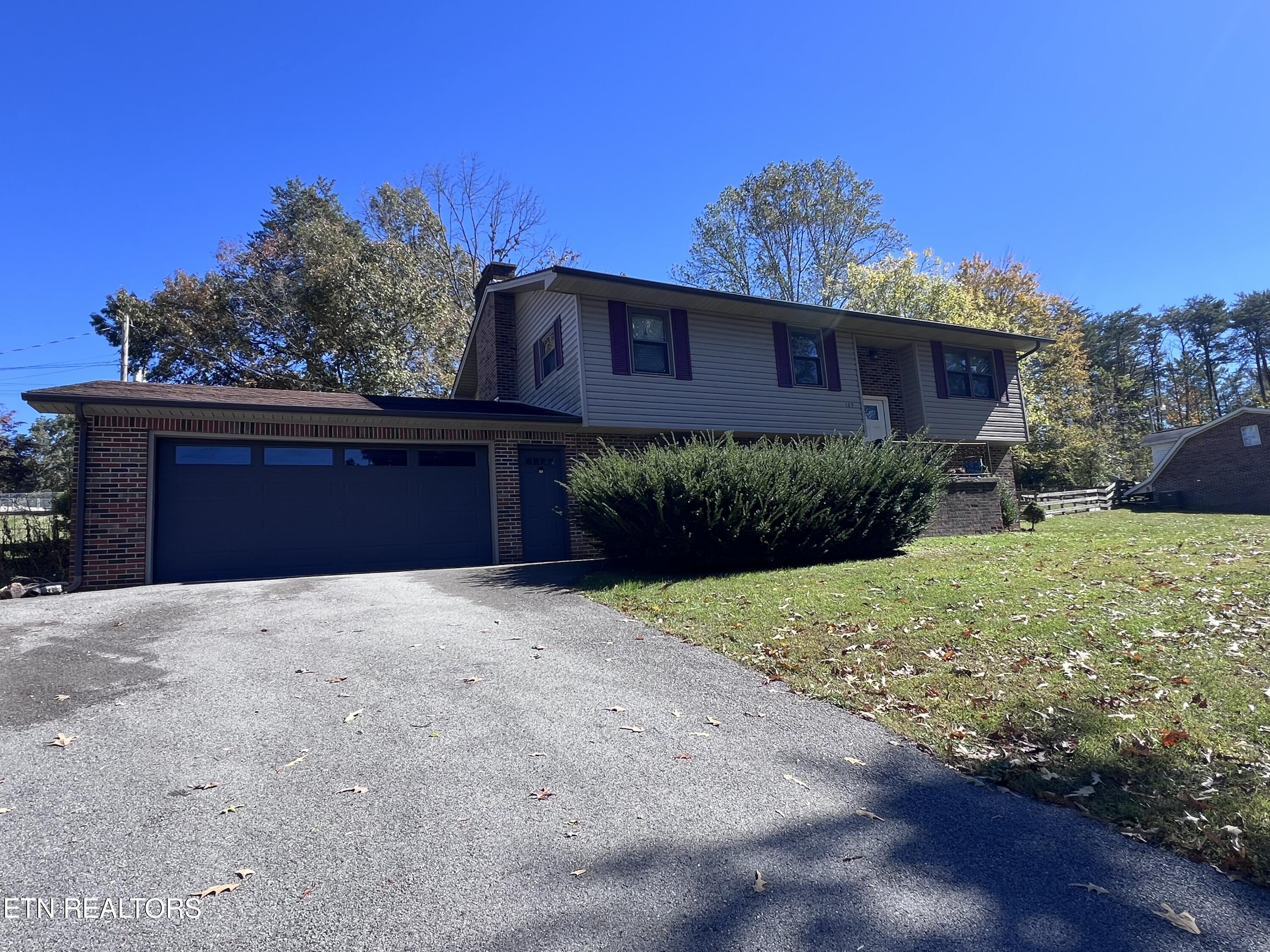 185 River Road Harrogate TN 37752