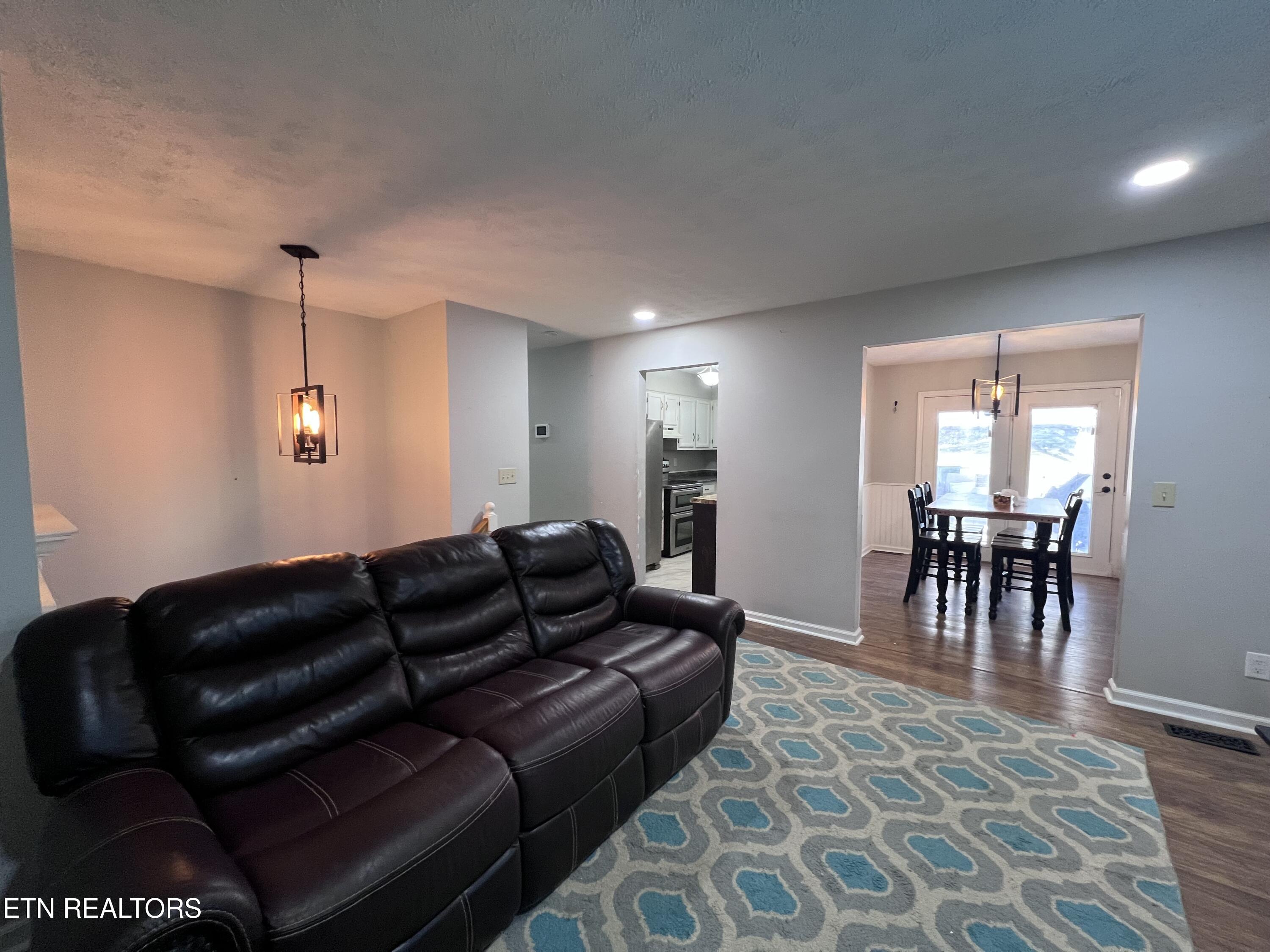 185 River Road Harrogate TN 37752