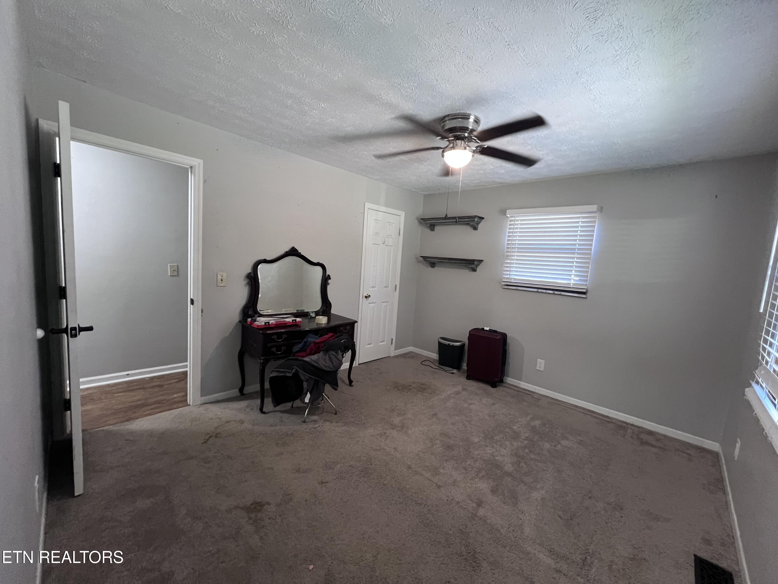 185 River Road Harrogate TN 37752