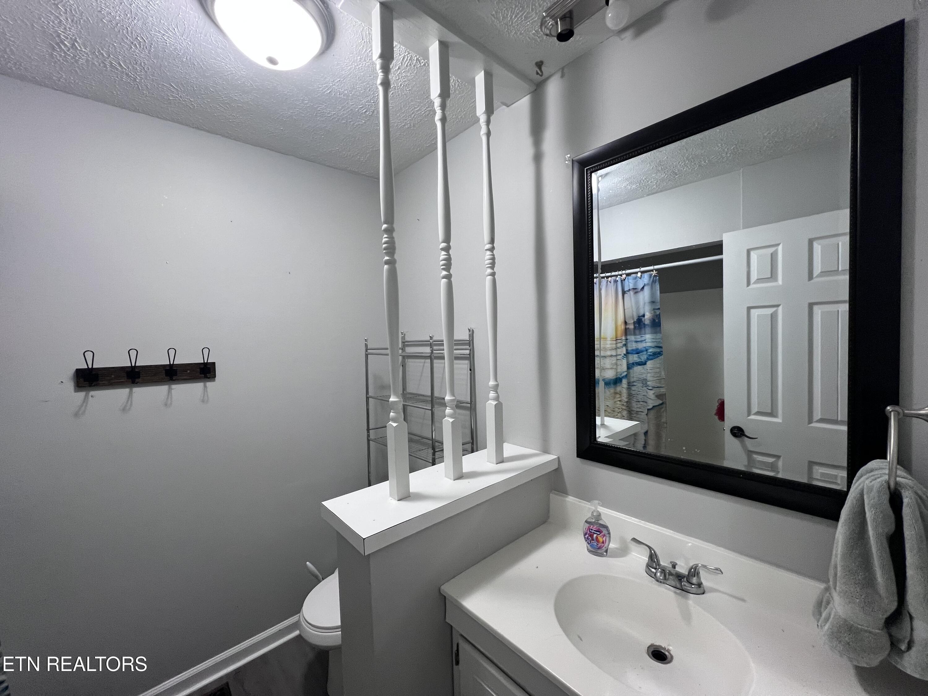 185 River Road Harrogate TN 37752