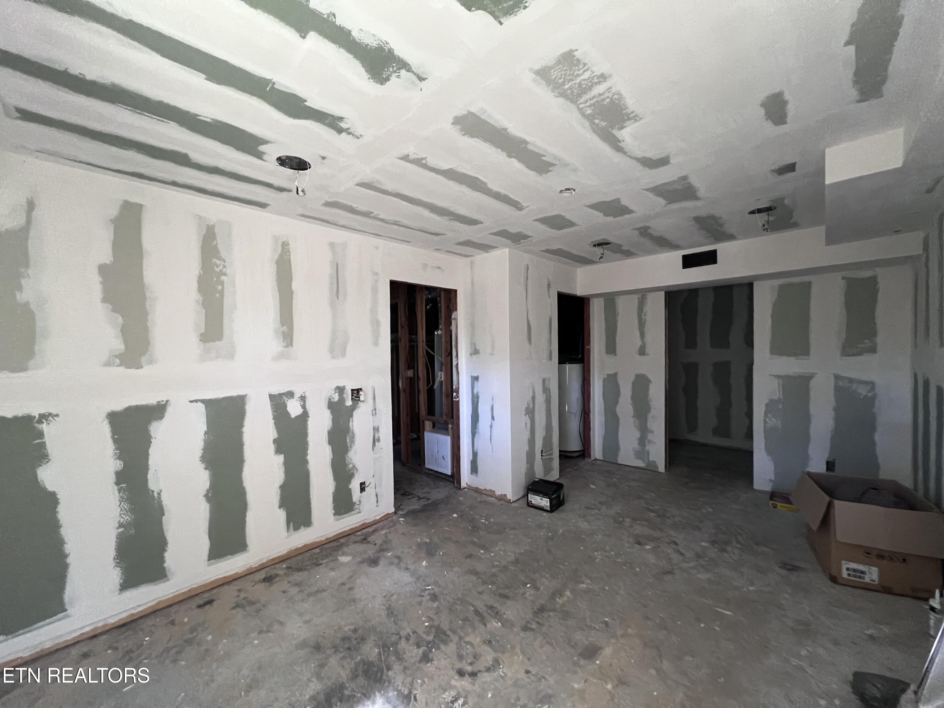 185 River Road Harrogate TN 37752