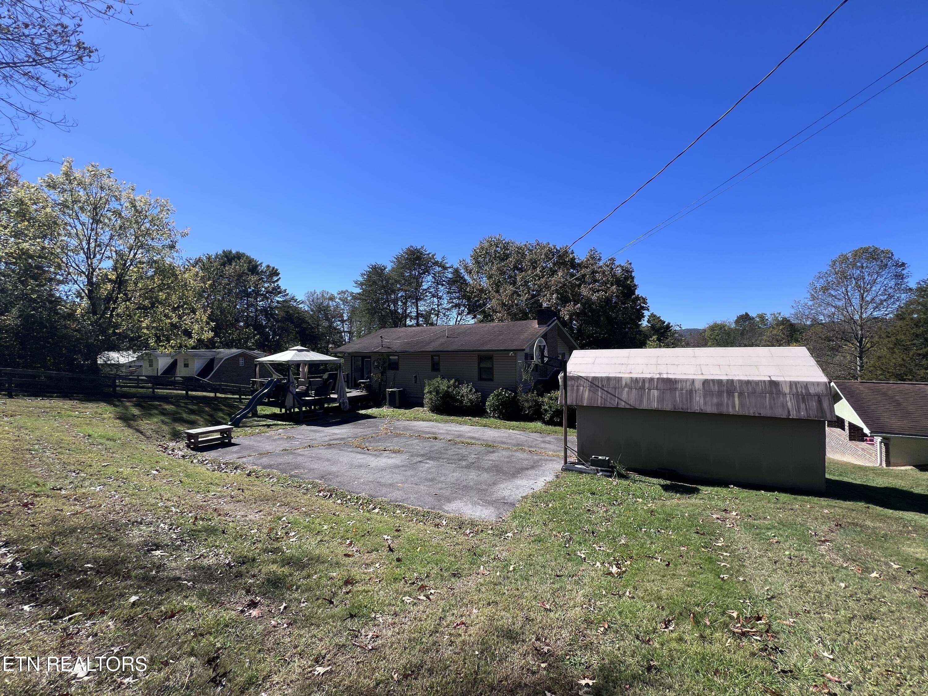 185 River Road Harrogate TN 37752