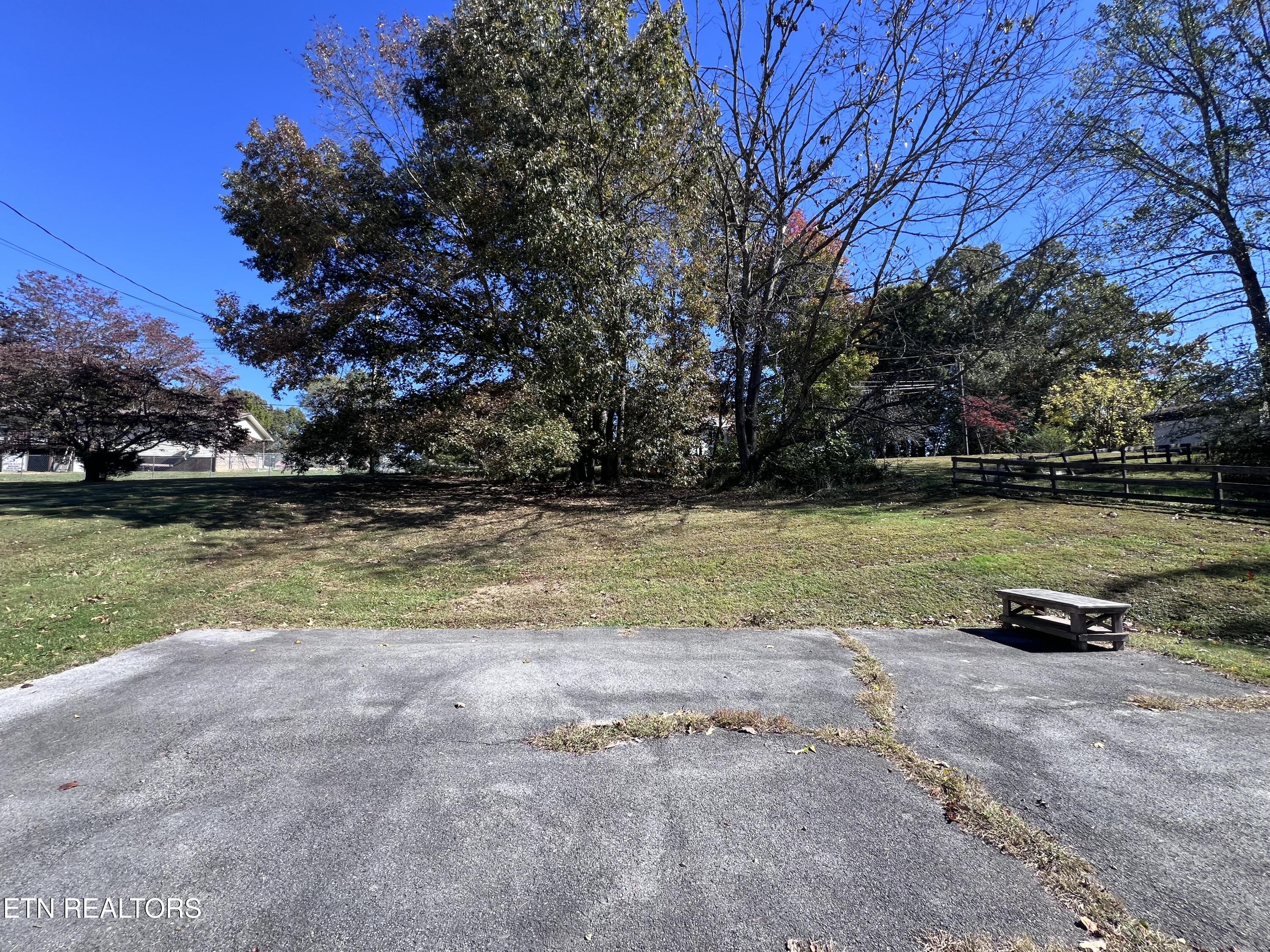 185 River Road Harrogate TN 37752