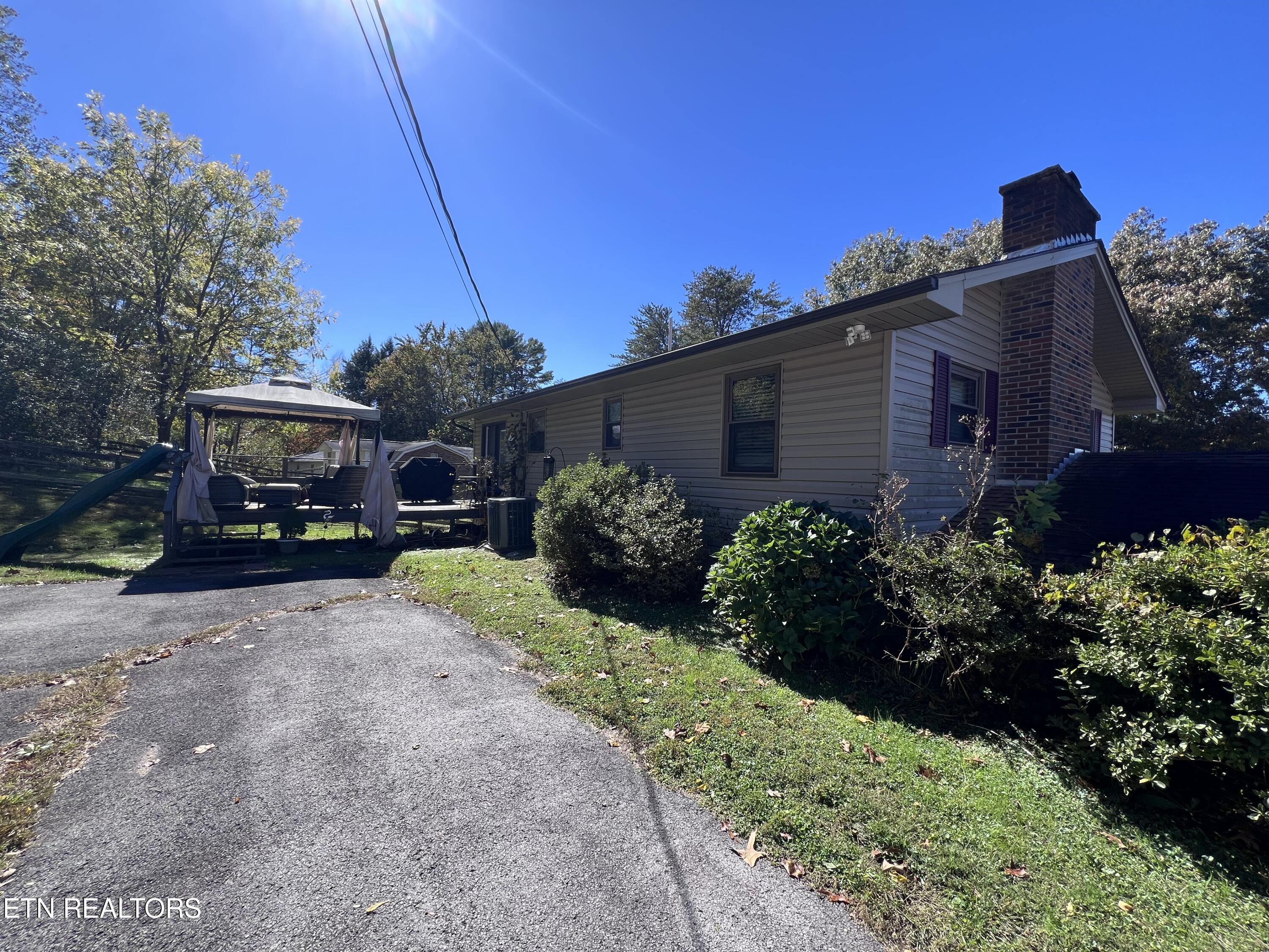 185 River Road Harrogate TN 37752