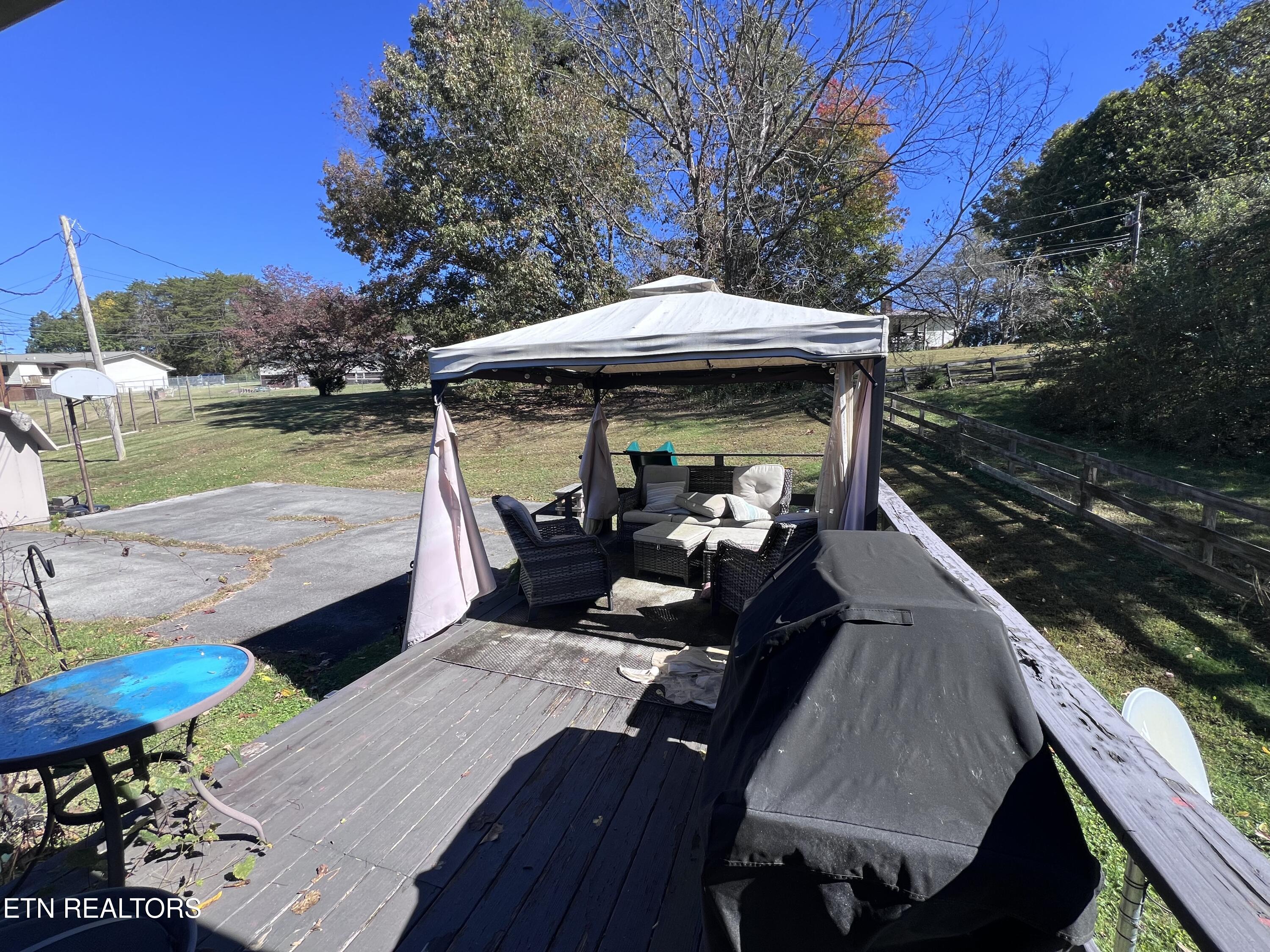 185 River Road Harrogate TN 37752