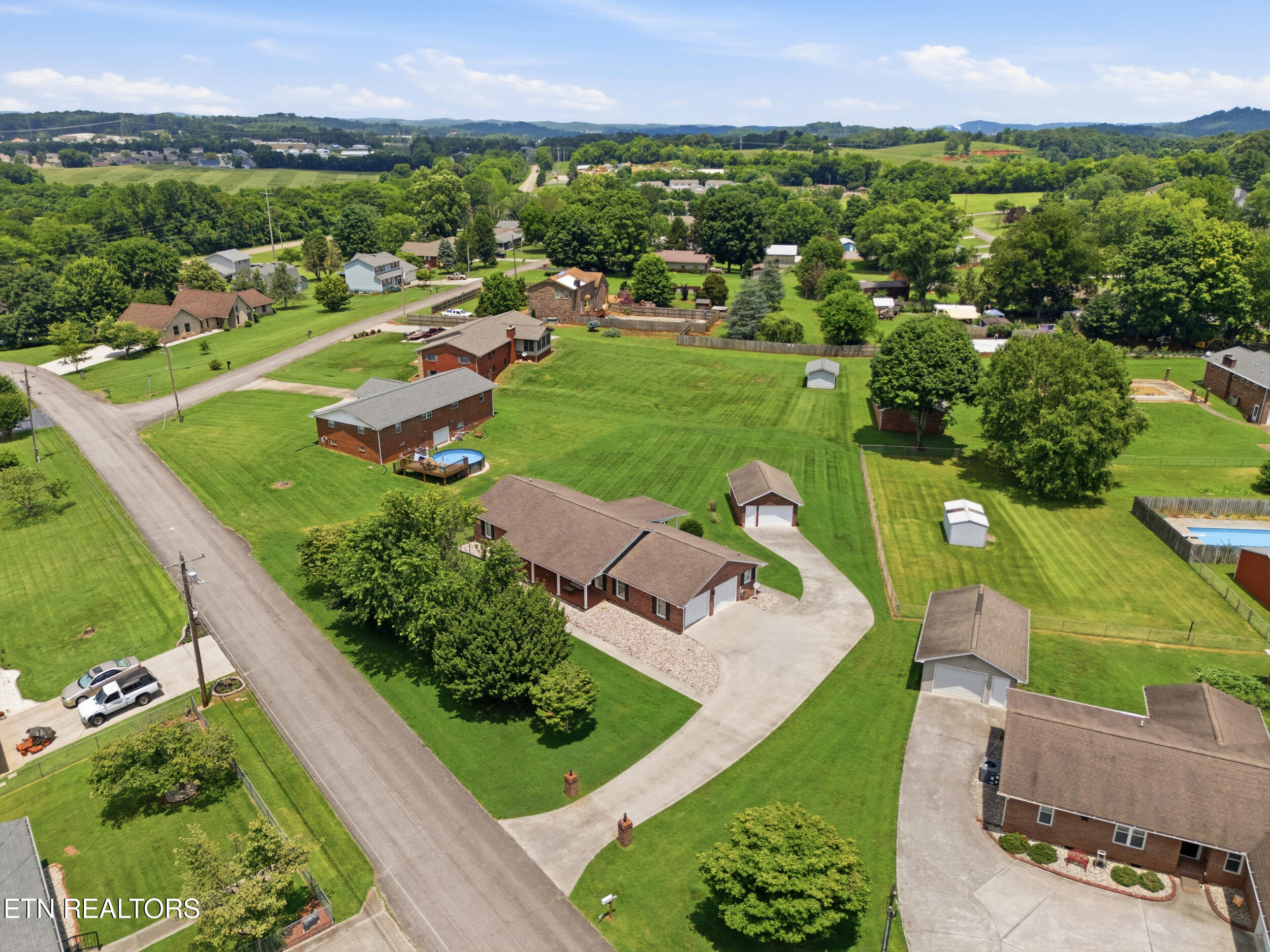 127 Overlook Drive Loudon TN 37774