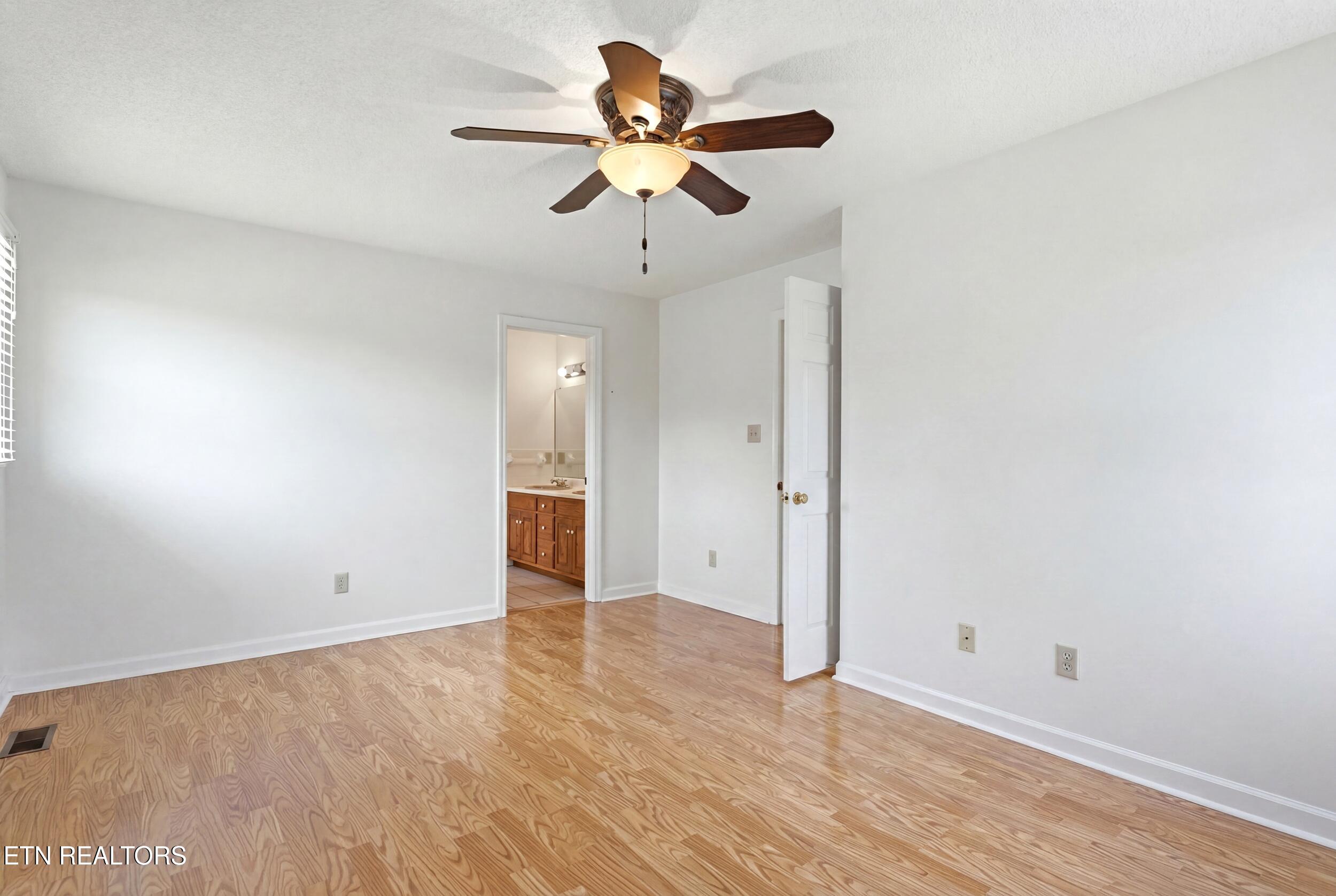 127 Overlook Drive Loudon TN 37774