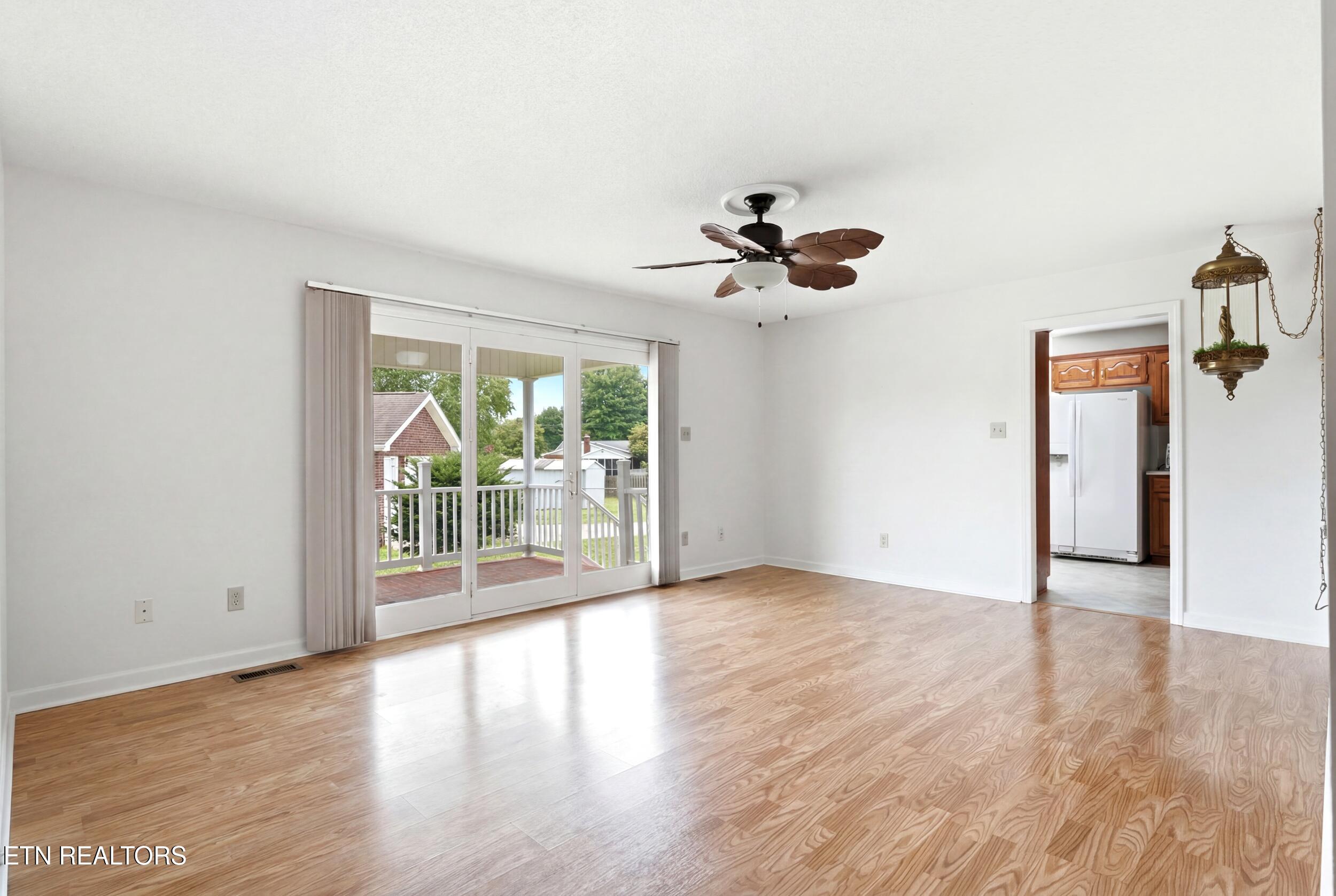 127 Overlook Drive Loudon TN 37774