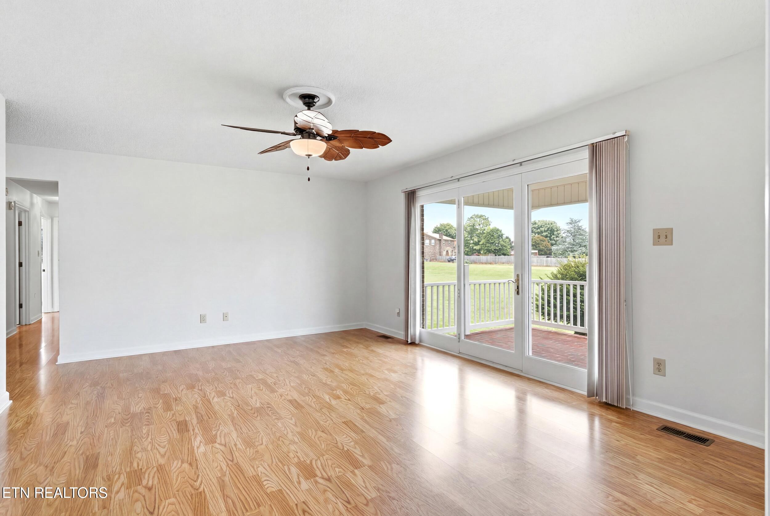 127 Overlook Drive Loudon TN 37774