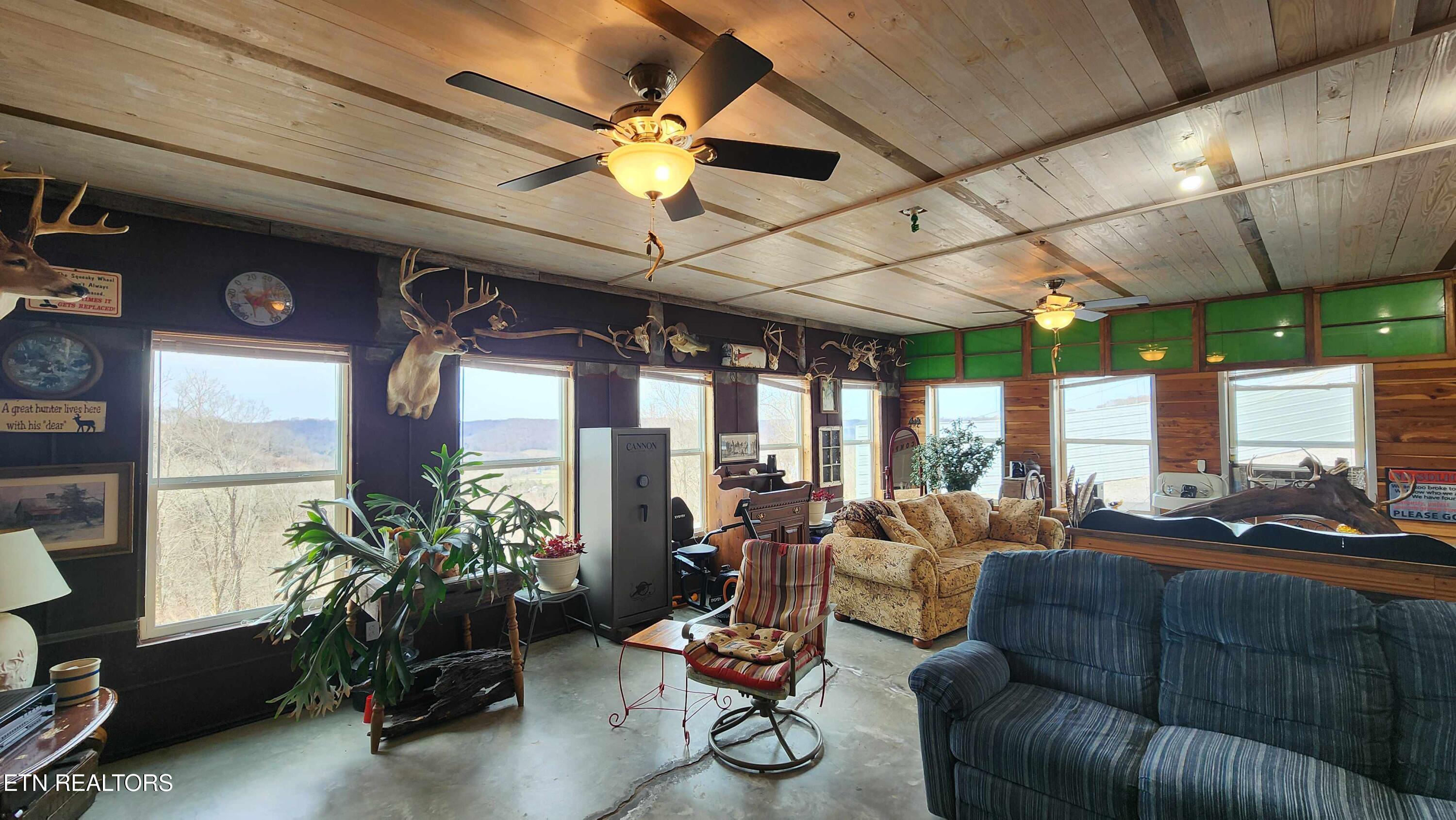 276 Schelley Road Gainesboro TN 38562
