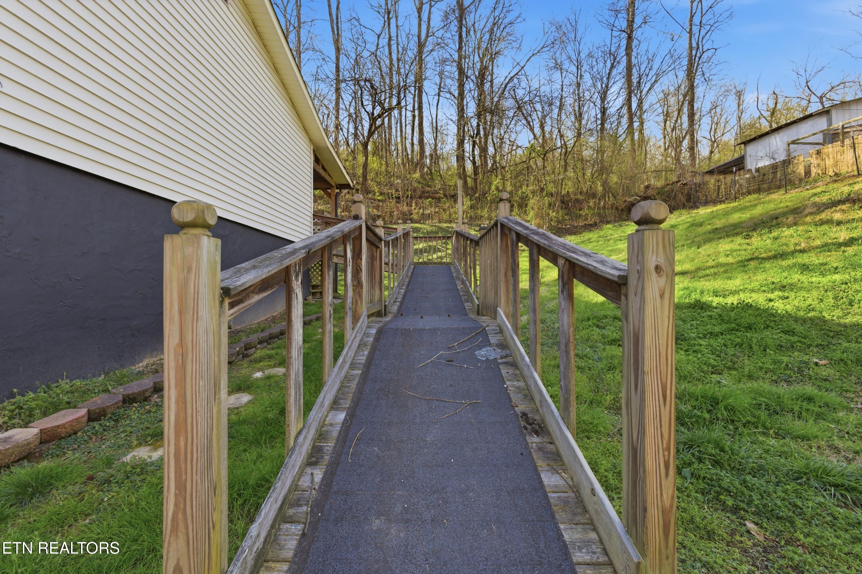 168 Childs Road Harriman TN 37748