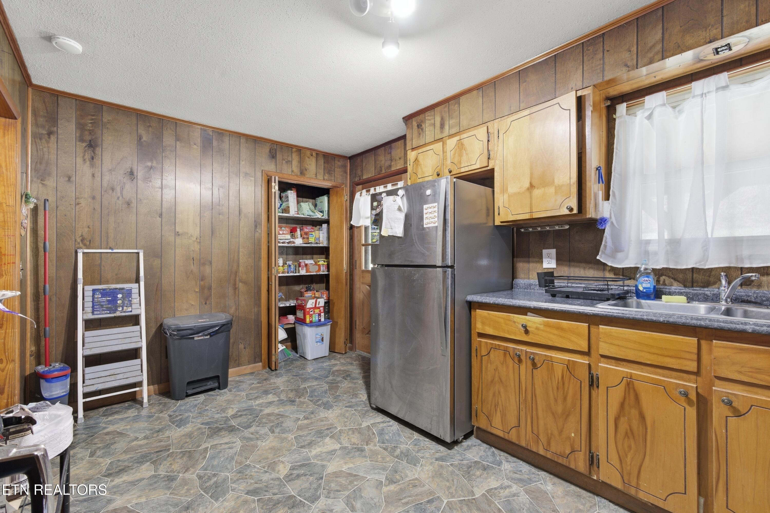 168 Childs Road Harriman TN 37748