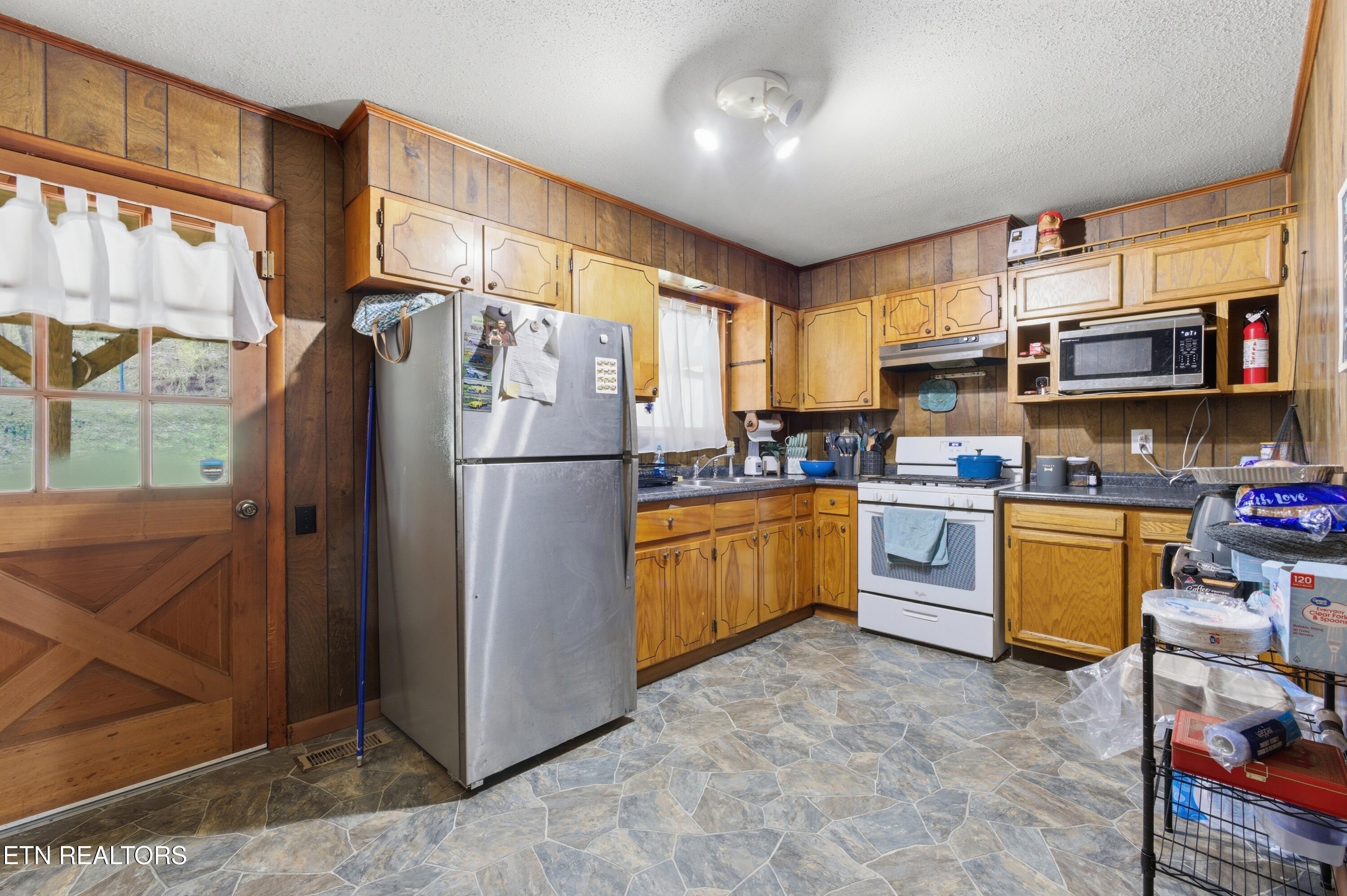 168 Childs Road Harriman TN 37748