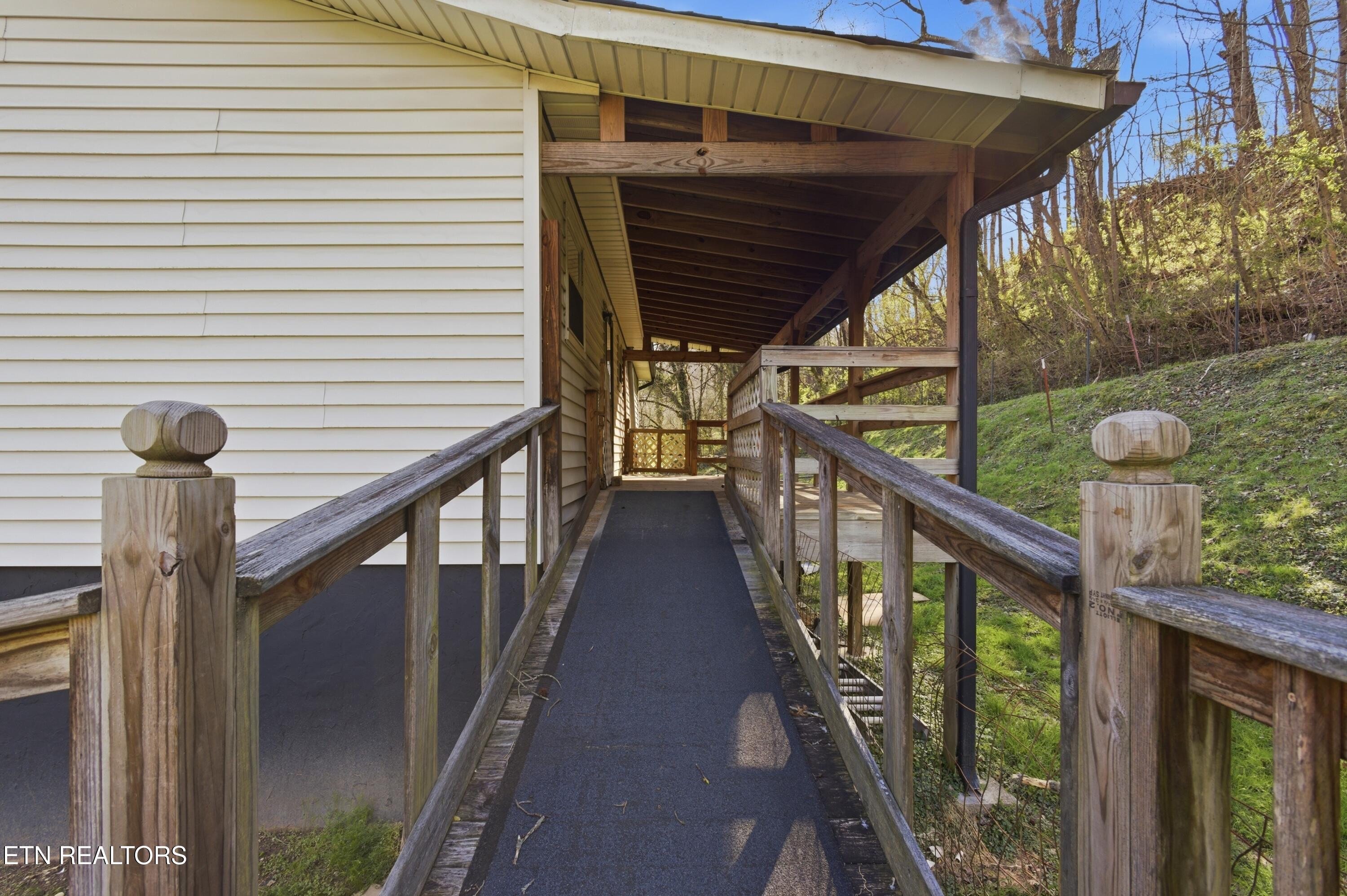 168 Childs Road Harriman TN 37748