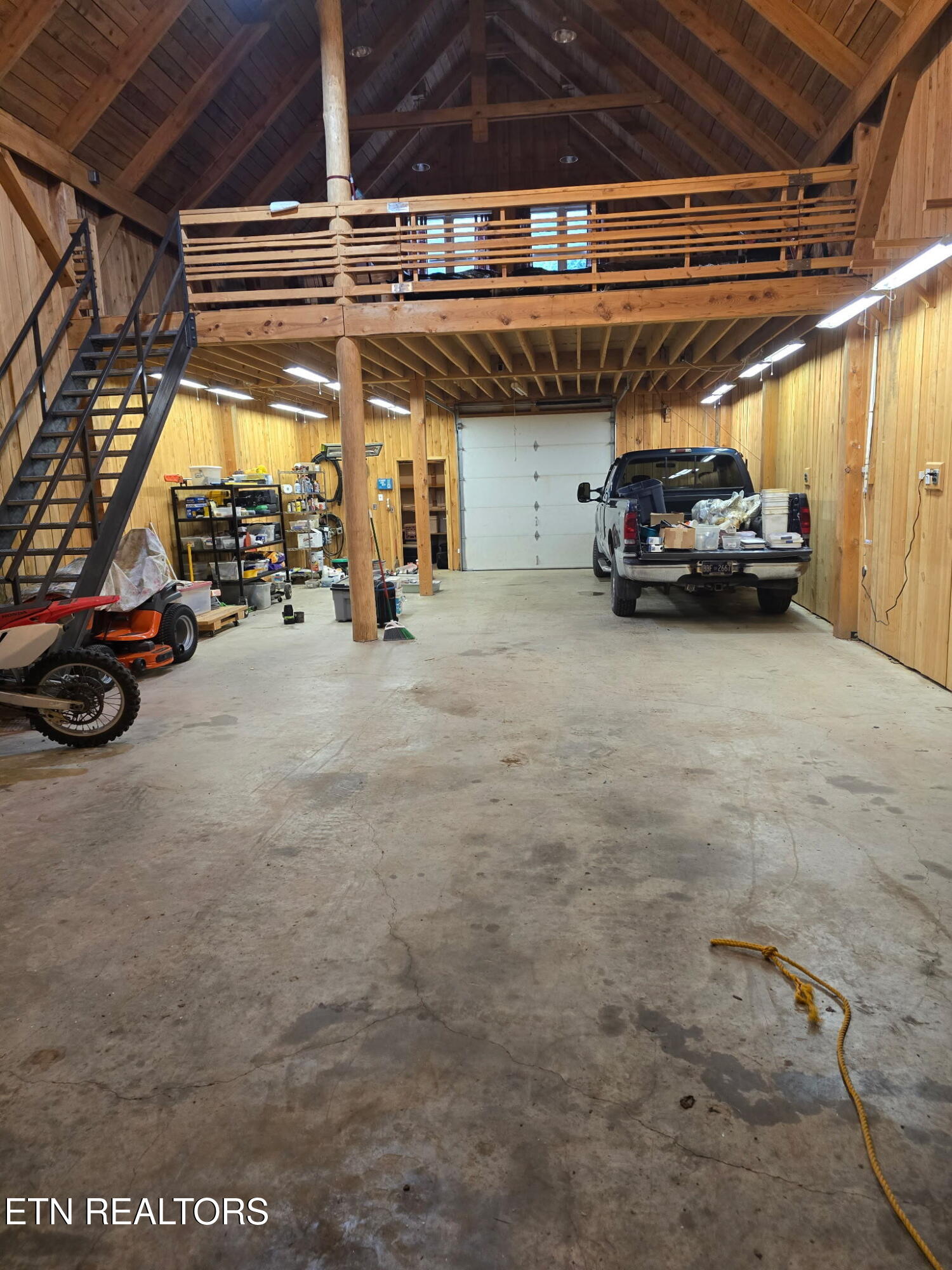360 Spurlock Hollow Lane Gainesboro TN 38562