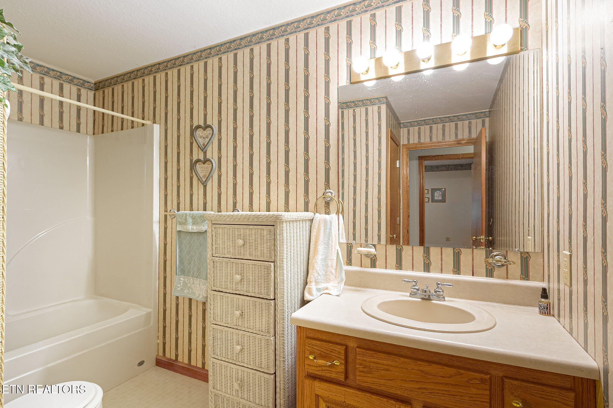 10745 Rutledge Pike Blaine TN 37709