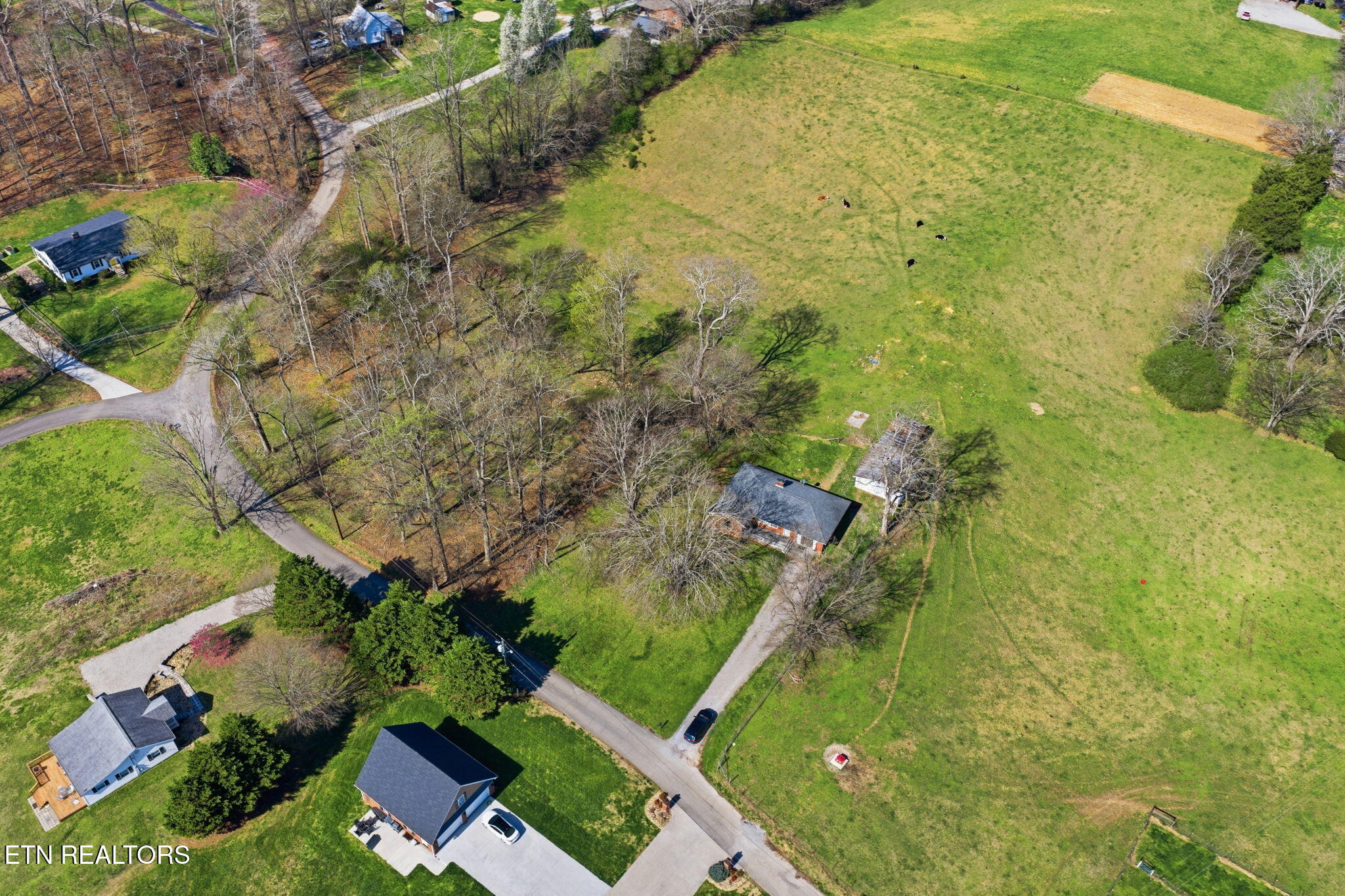 110 Hart Cemetery Lane Clinton TN 37716