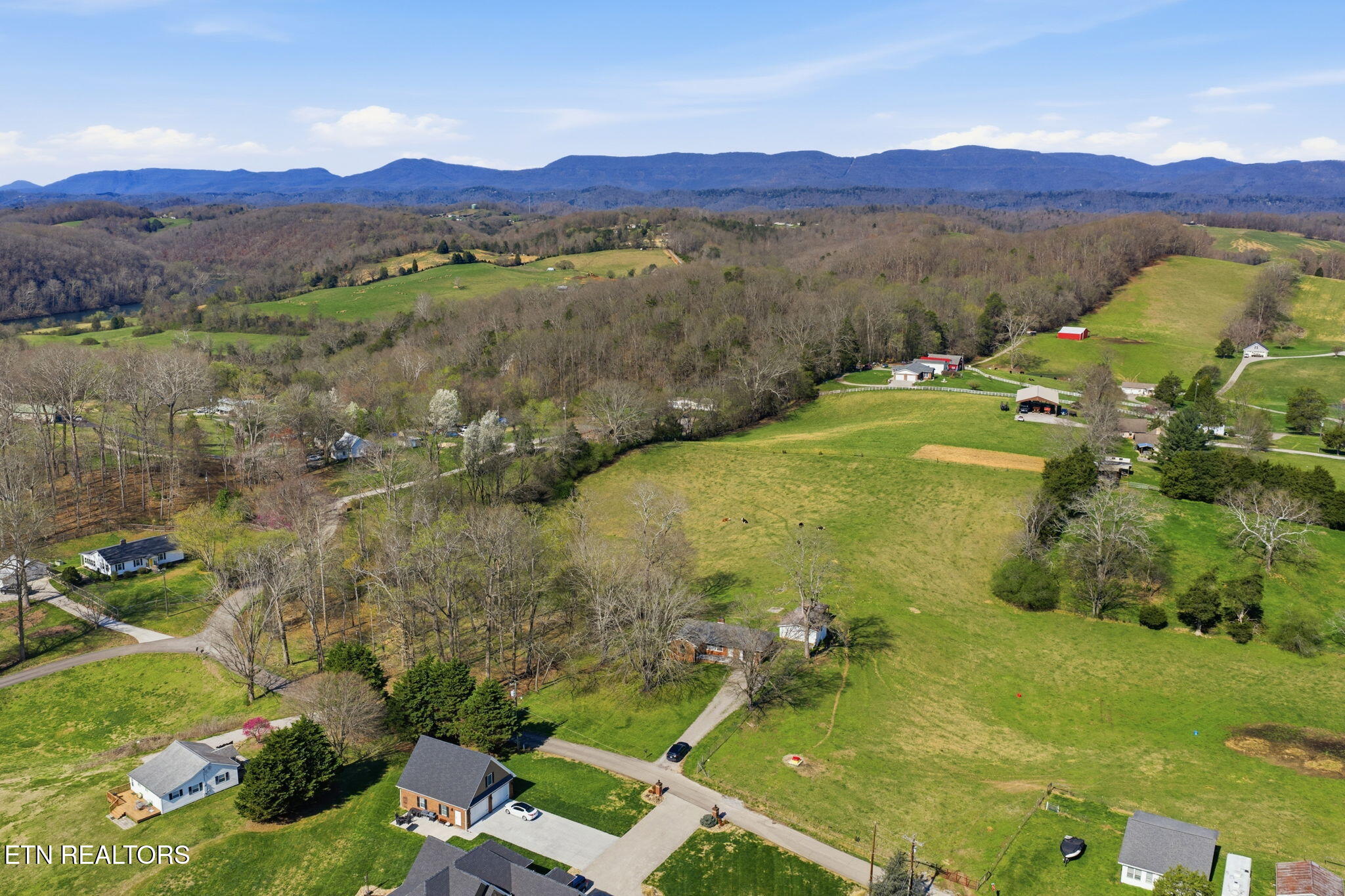 110 Hart Cemetery Lane Clinton TN 37716