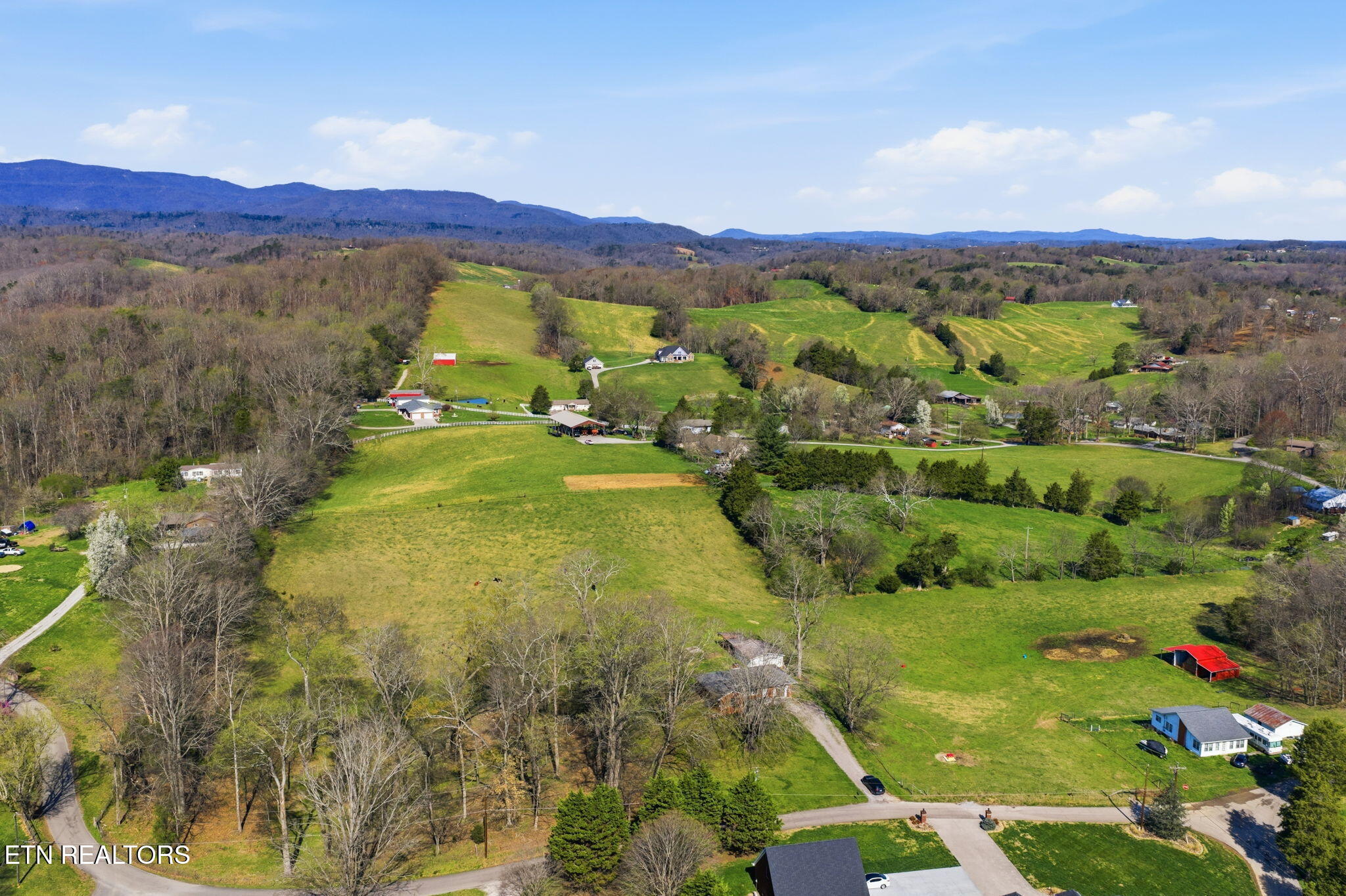 110 Hart Cemetery Lane Clinton TN 37716