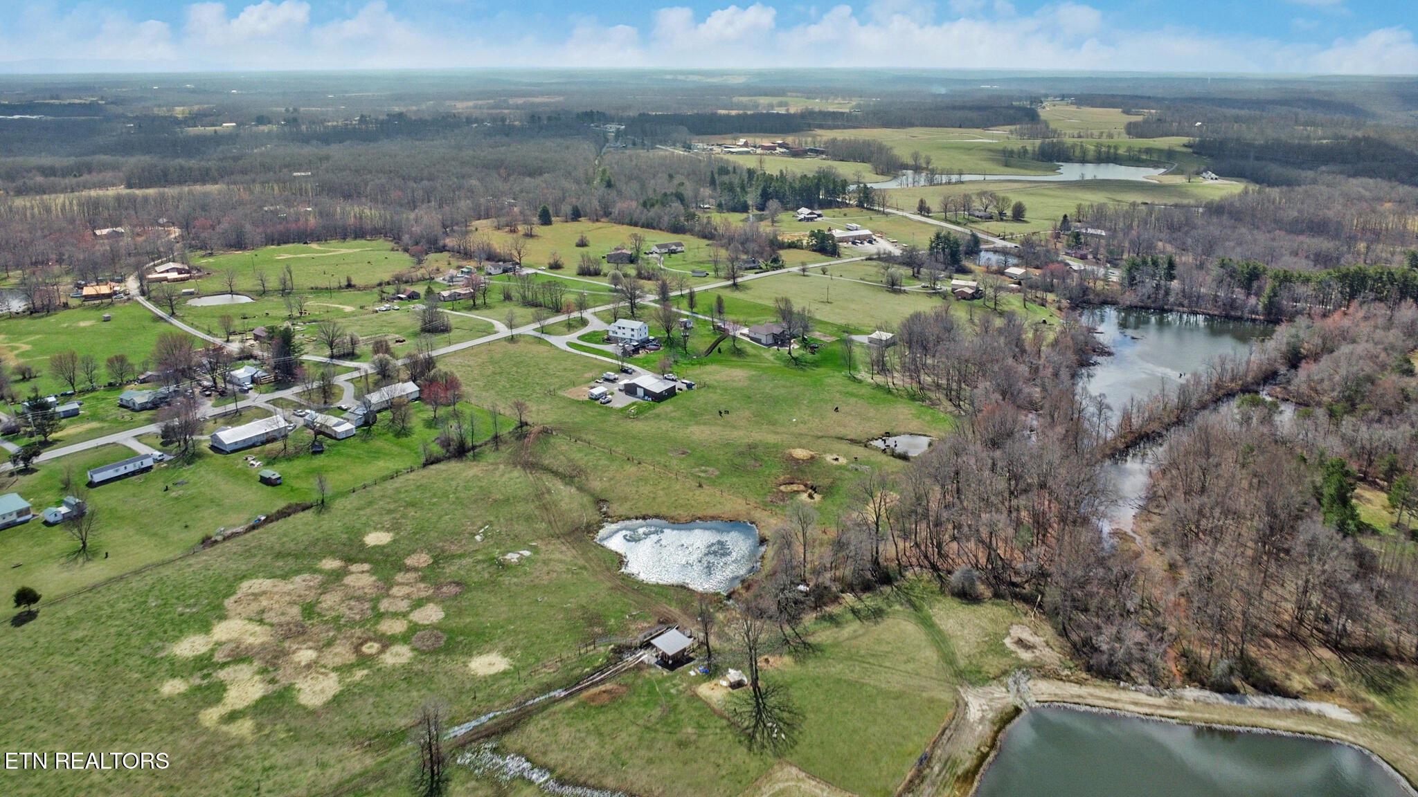 7616 Plateau Road Crossville TN 38571