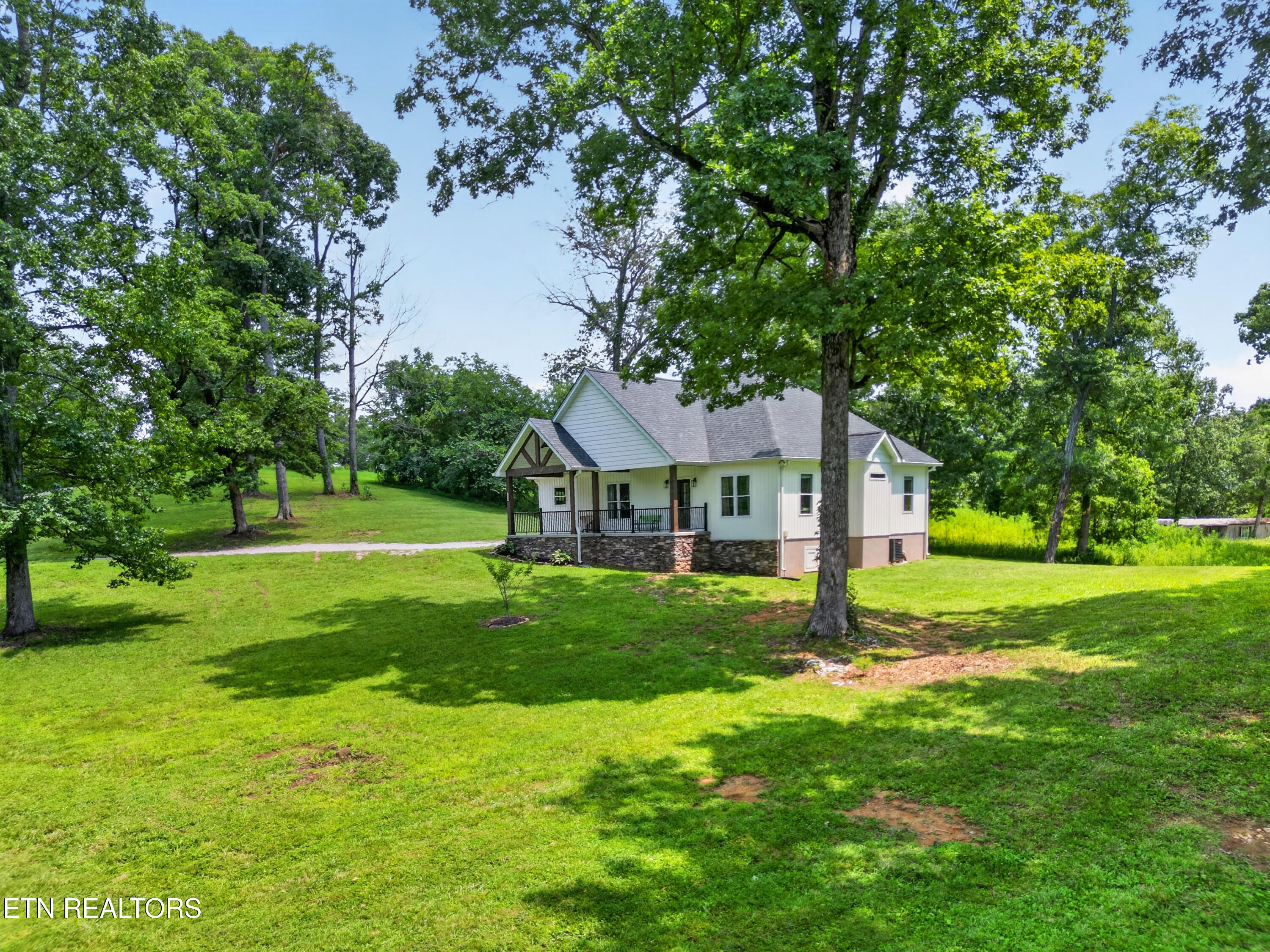 2128 Asbury Road Knoxville TN 37914