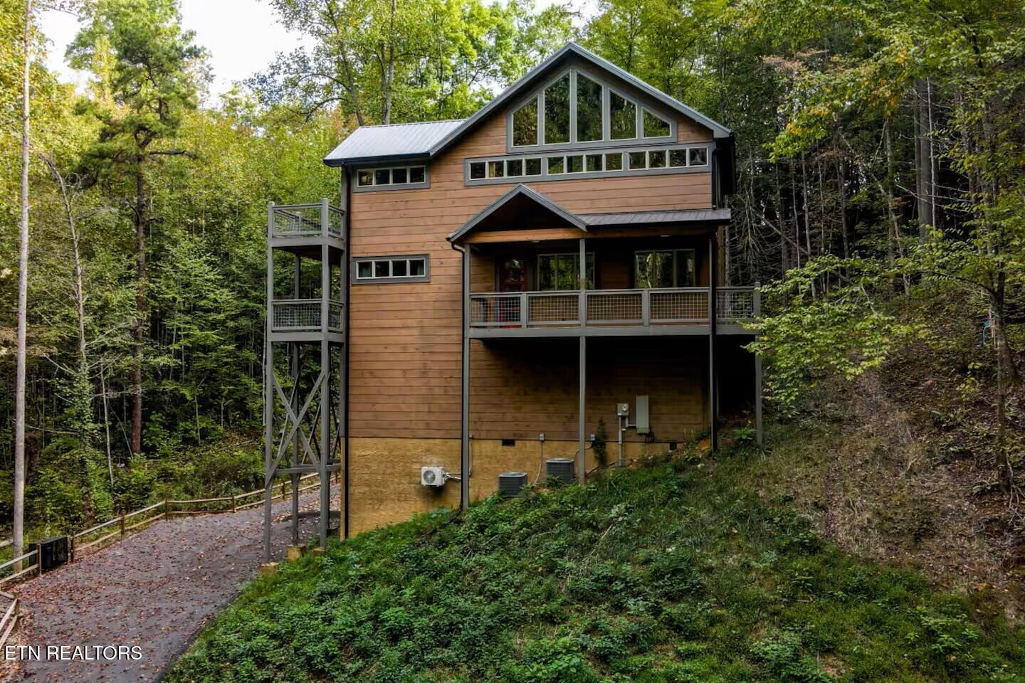 5175 Riversong Way Sevierville TN 37876
