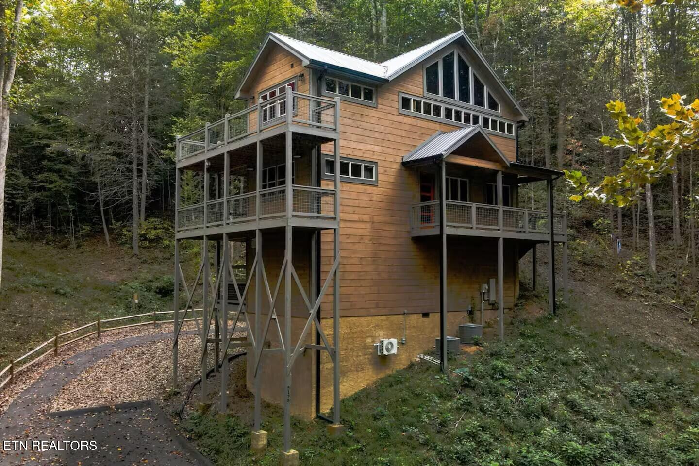 5175 Riversong Way Sevierville TN 37876