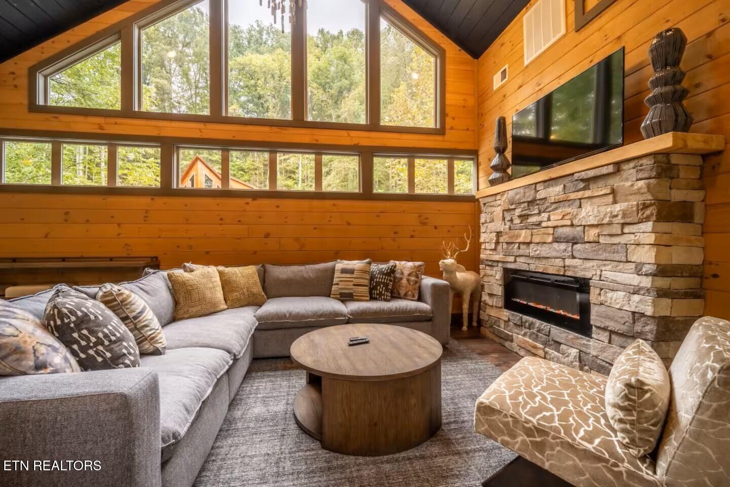 5175 Riversong Way Sevierville TN 37876
