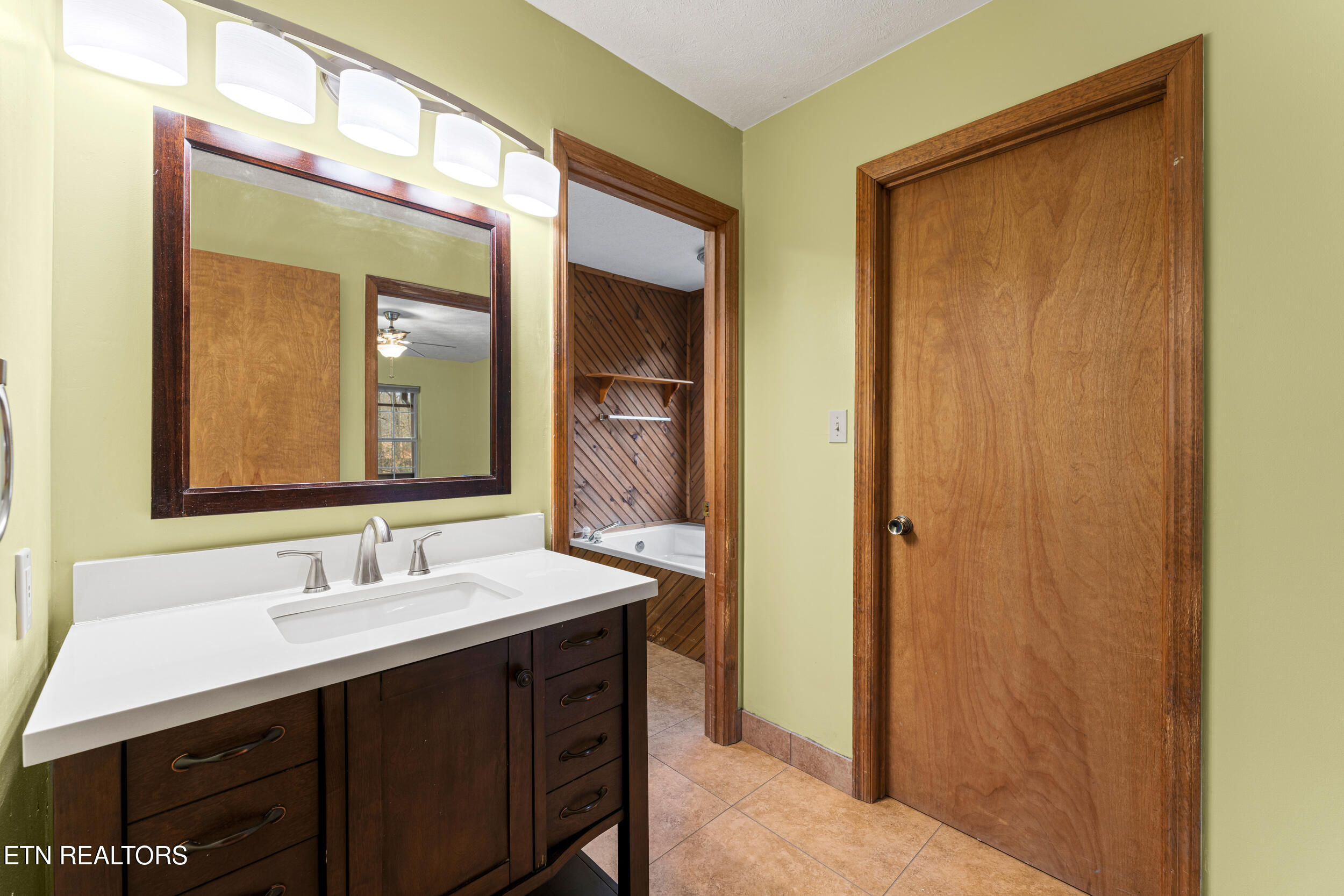 3840 Saddle Brook Way Sevierville TN 37862