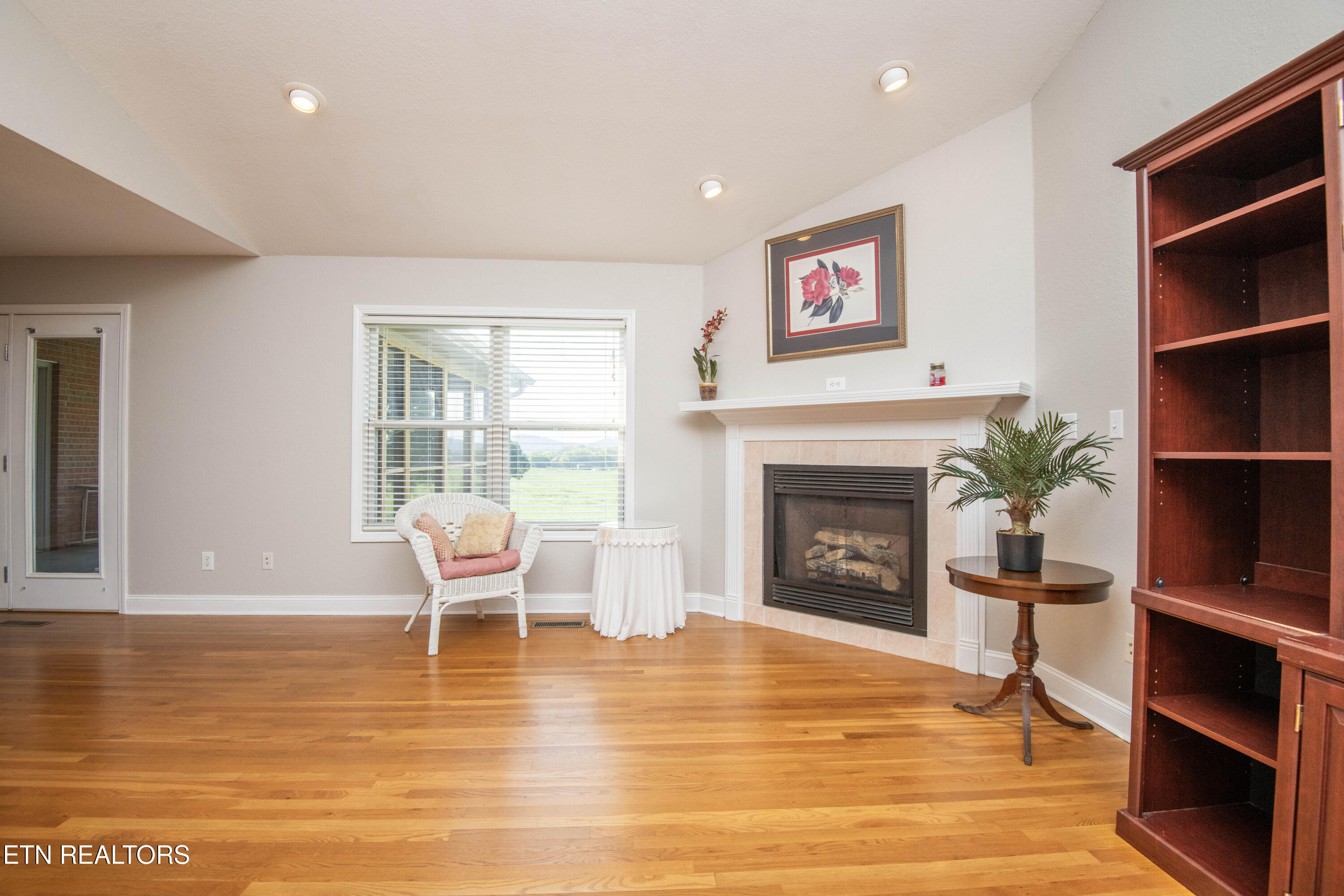1616 Ellis Woods Loop Sevierville TN 37876