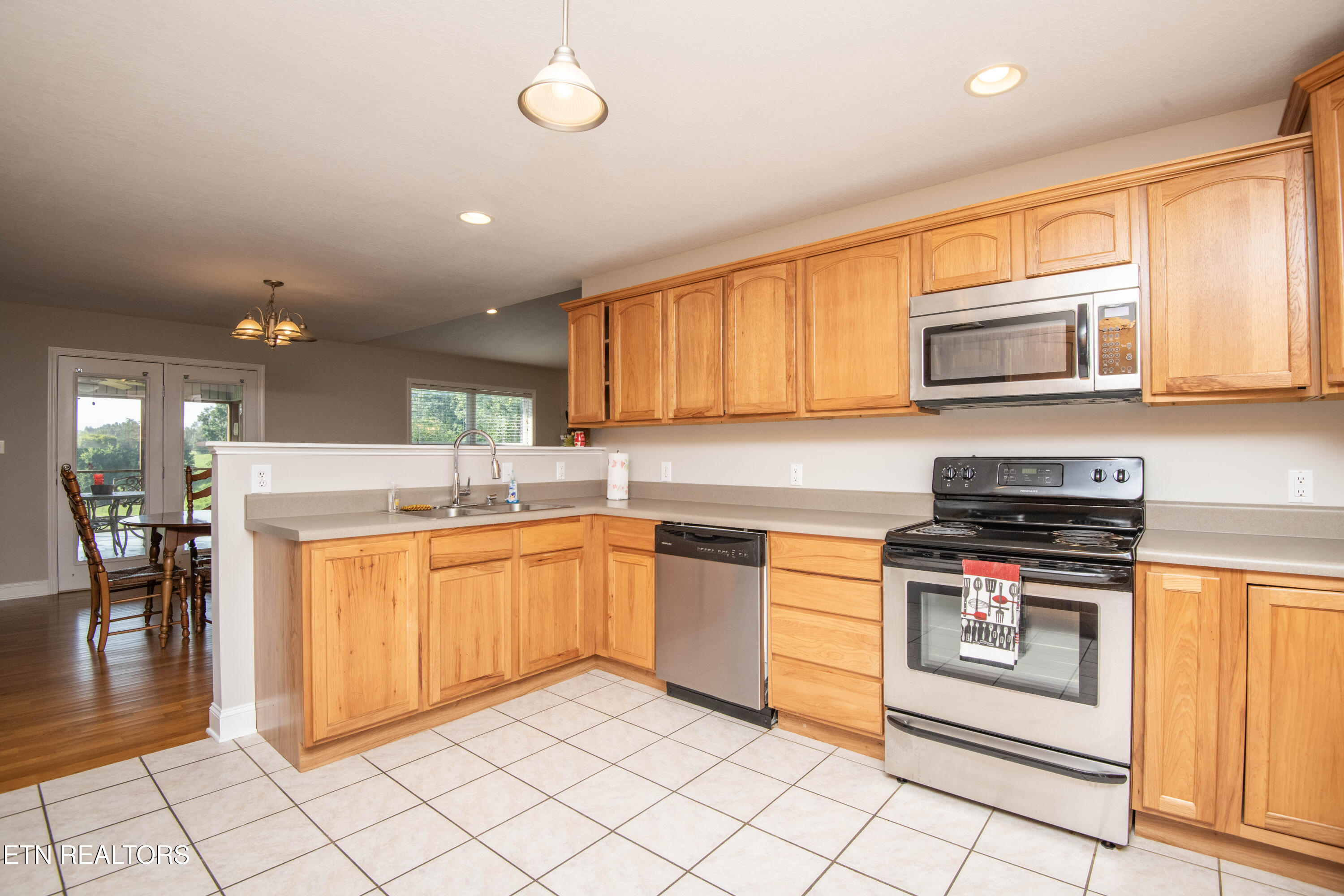 1616 Ellis Woods Loop Sevierville TN 37876