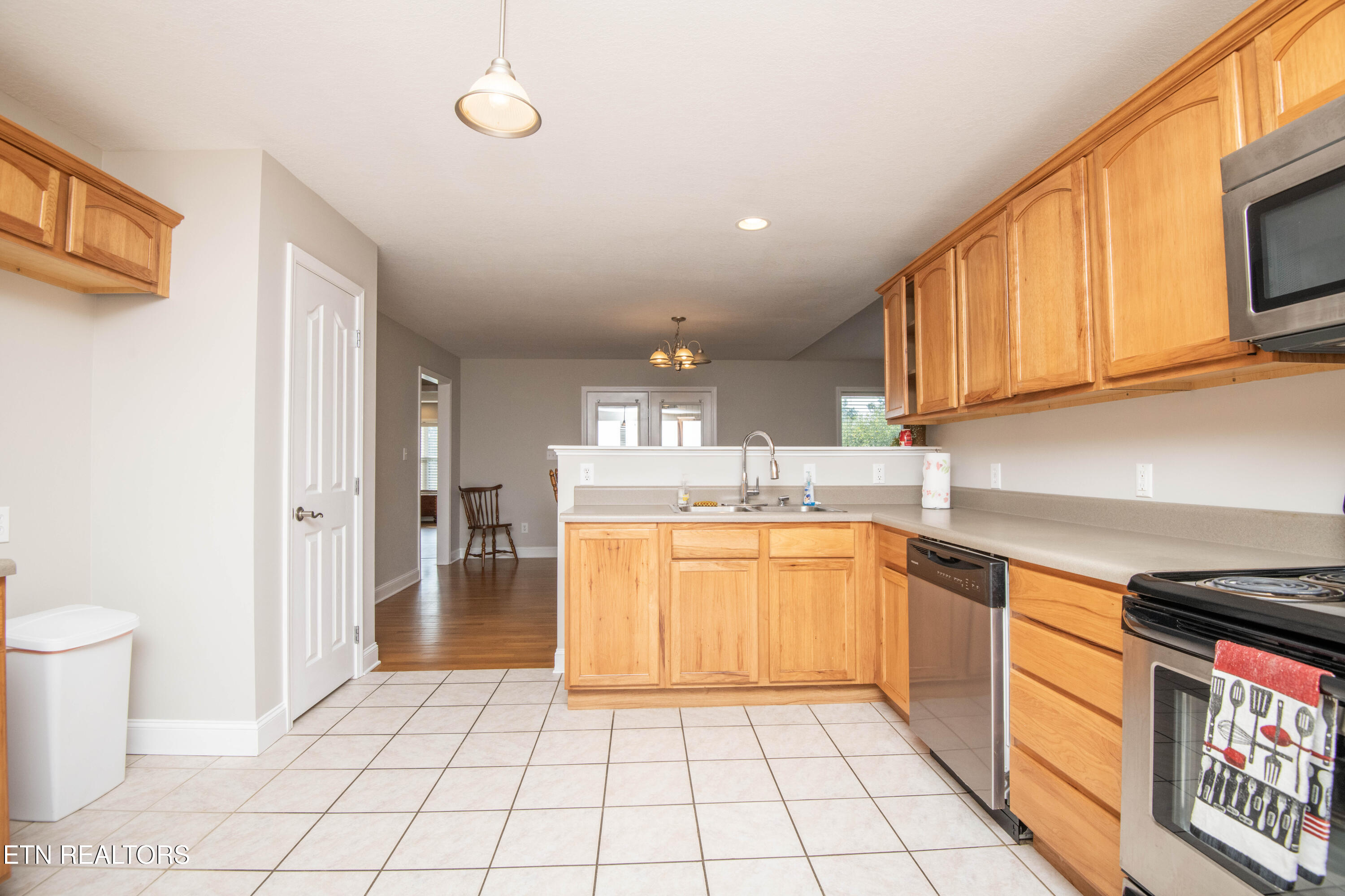 1616 Ellis Woods Loop Sevierville TN 37876