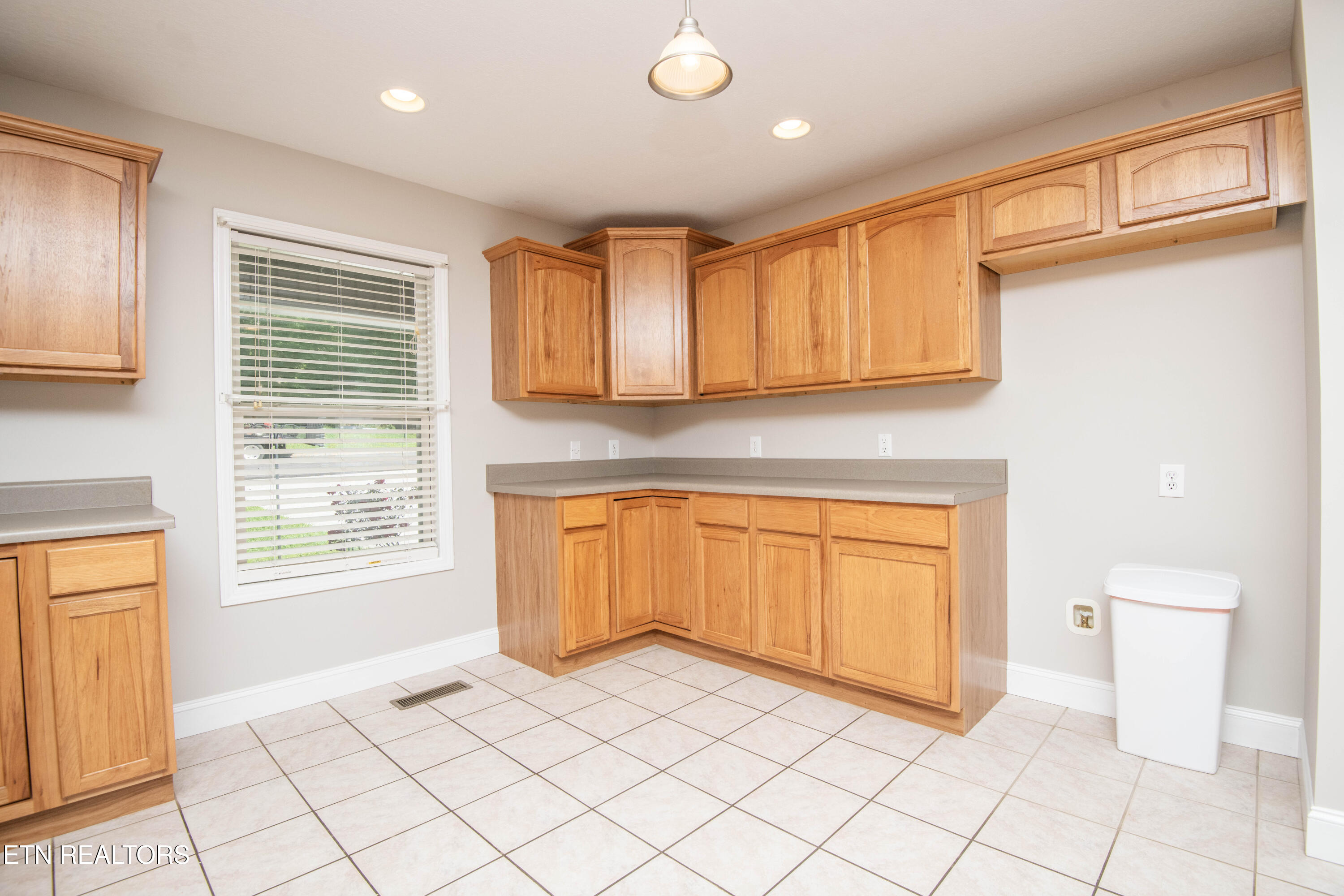 1616 Ellis Woods Loop Sevierville TN 37876