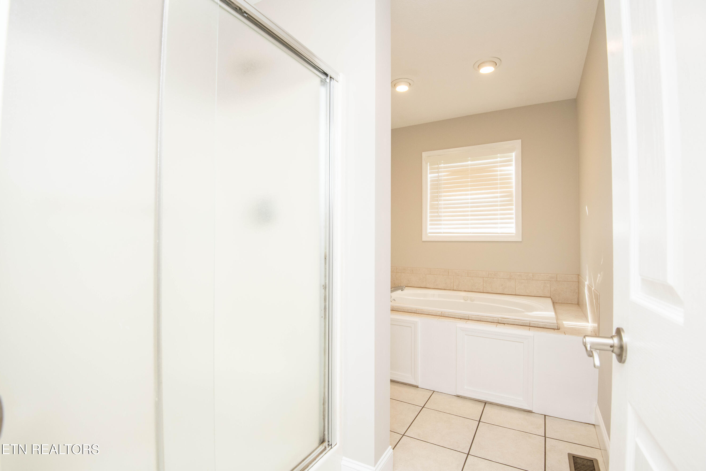 1616 Ellis Woods Loop Sevierville TN 37876