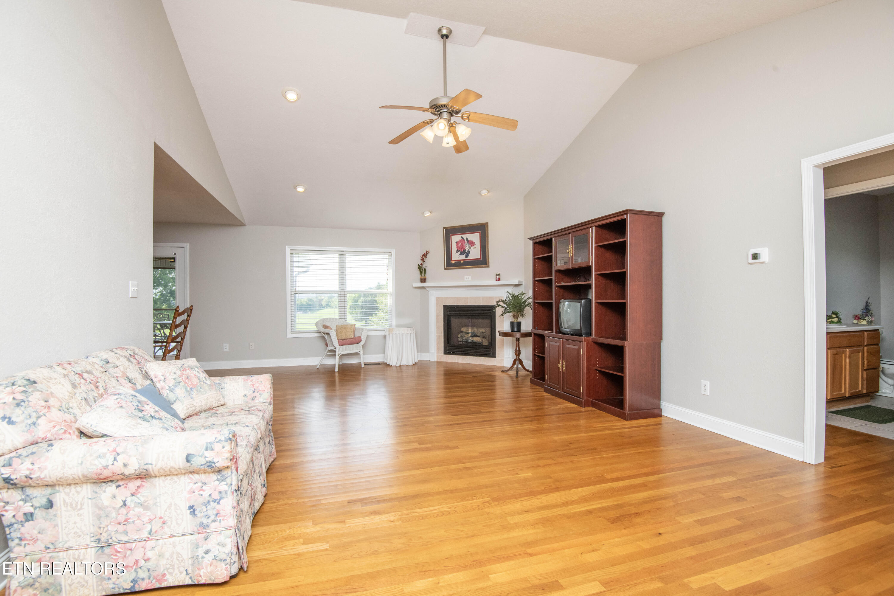 1616 Ellis Woods Loop Sevierville TN 37876