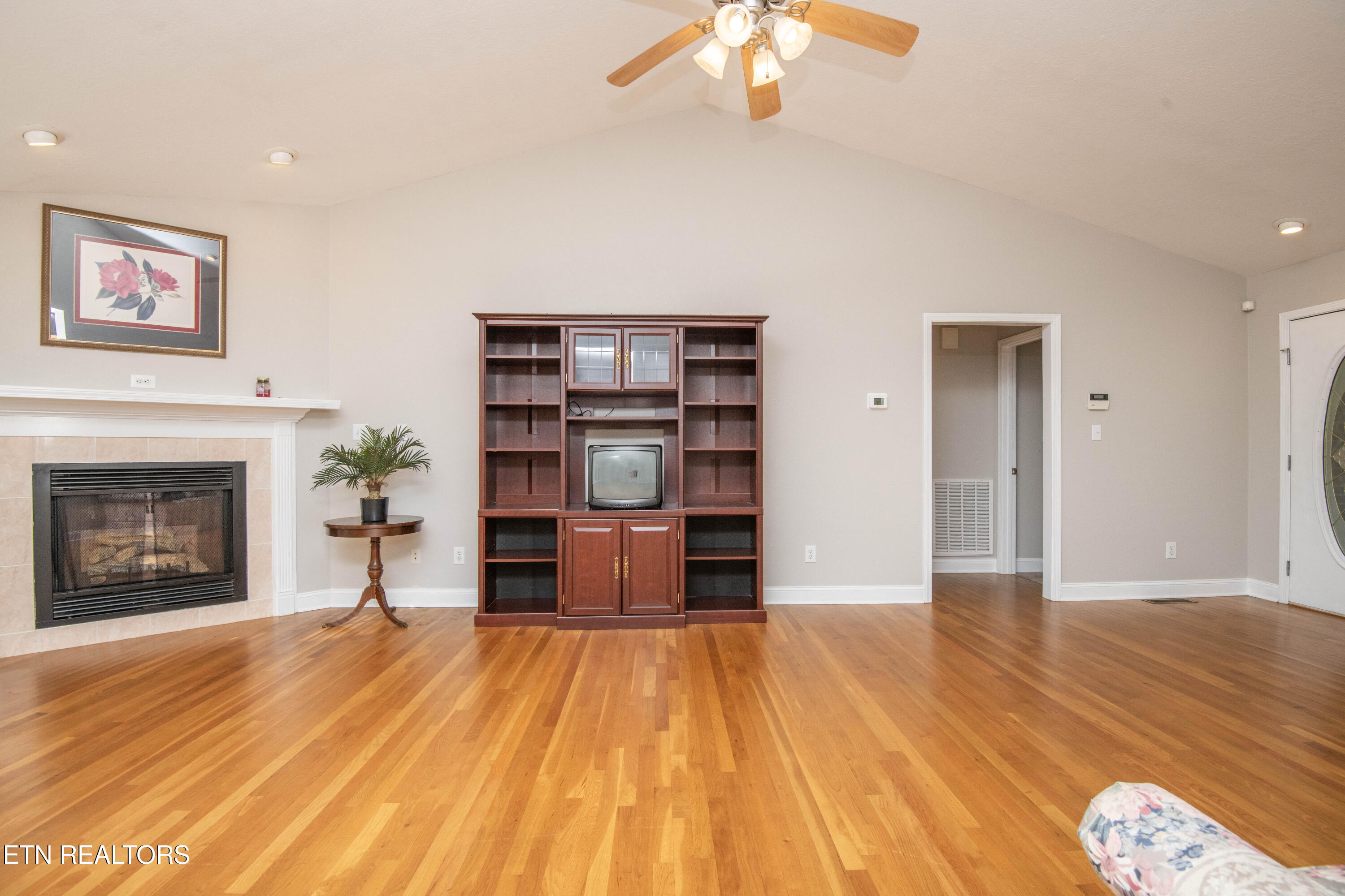 1616 Ellis Woods Loop Sevierville TN 37876