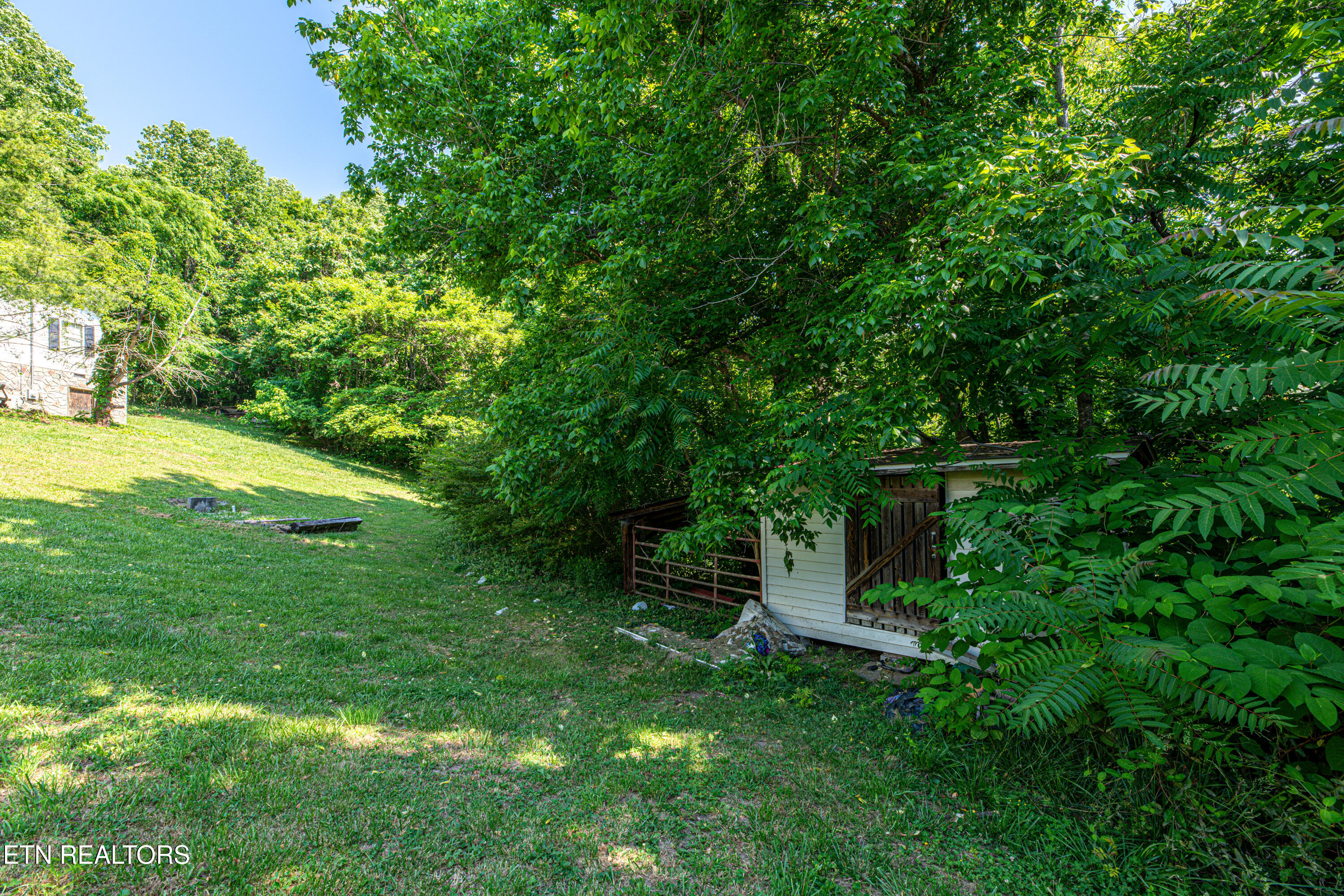 312 N 16th Street Lafollette TN 37766