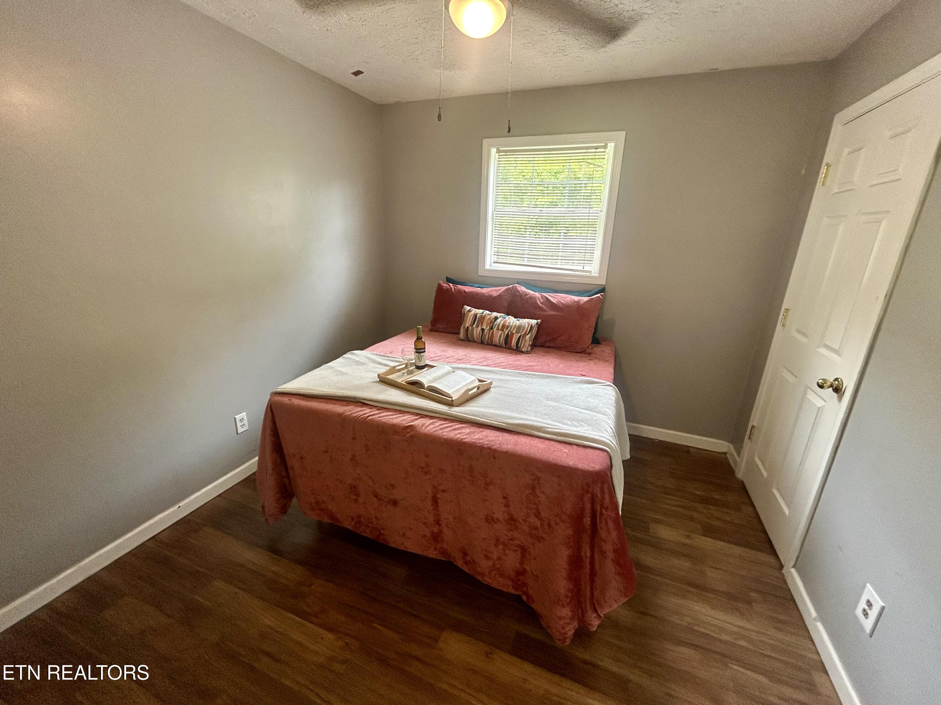 312 N 16th Street Lafollette TN 37766