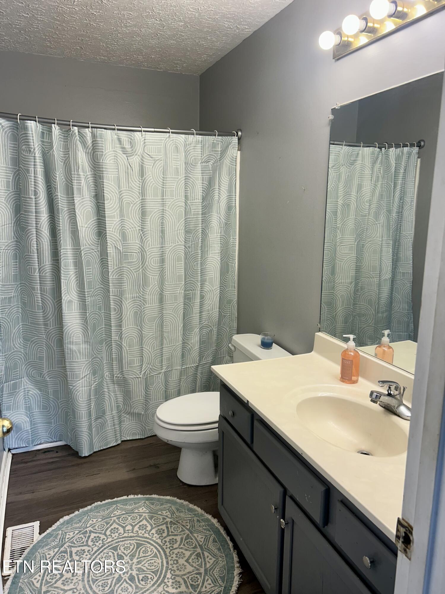 312 N 16th Street Lafollette TN 37766