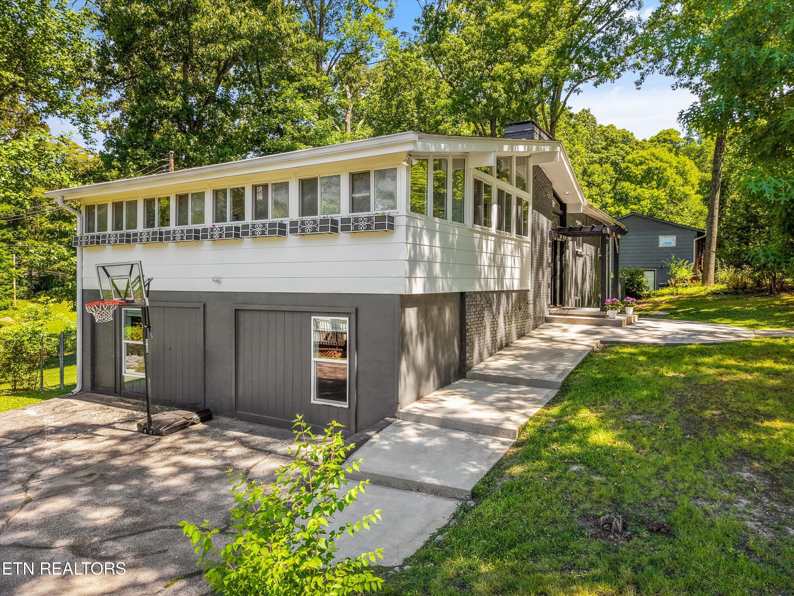 7131 Stagecoach Trail Knoxville TN 37909