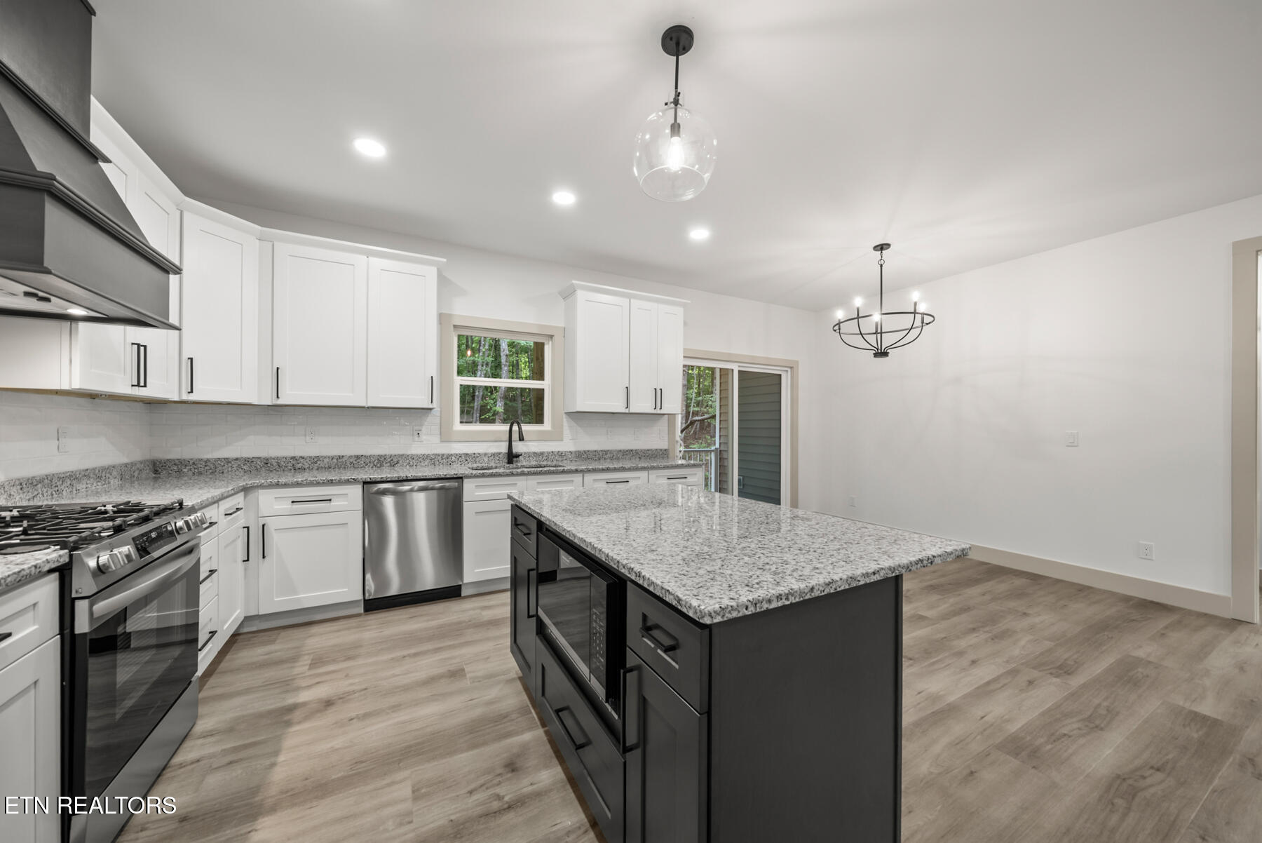 25 Andover Lane Crossville TN 38558